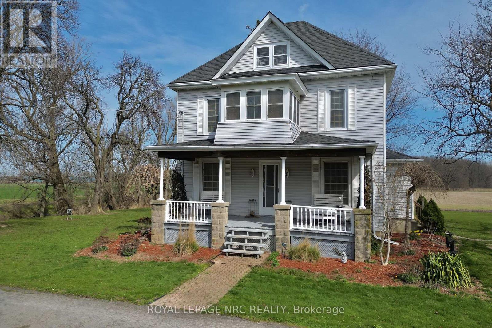 499 Townline Road, Niagara-On-The-Lake, Ontario  L2M 6W1 - Photo 2 - X12156473