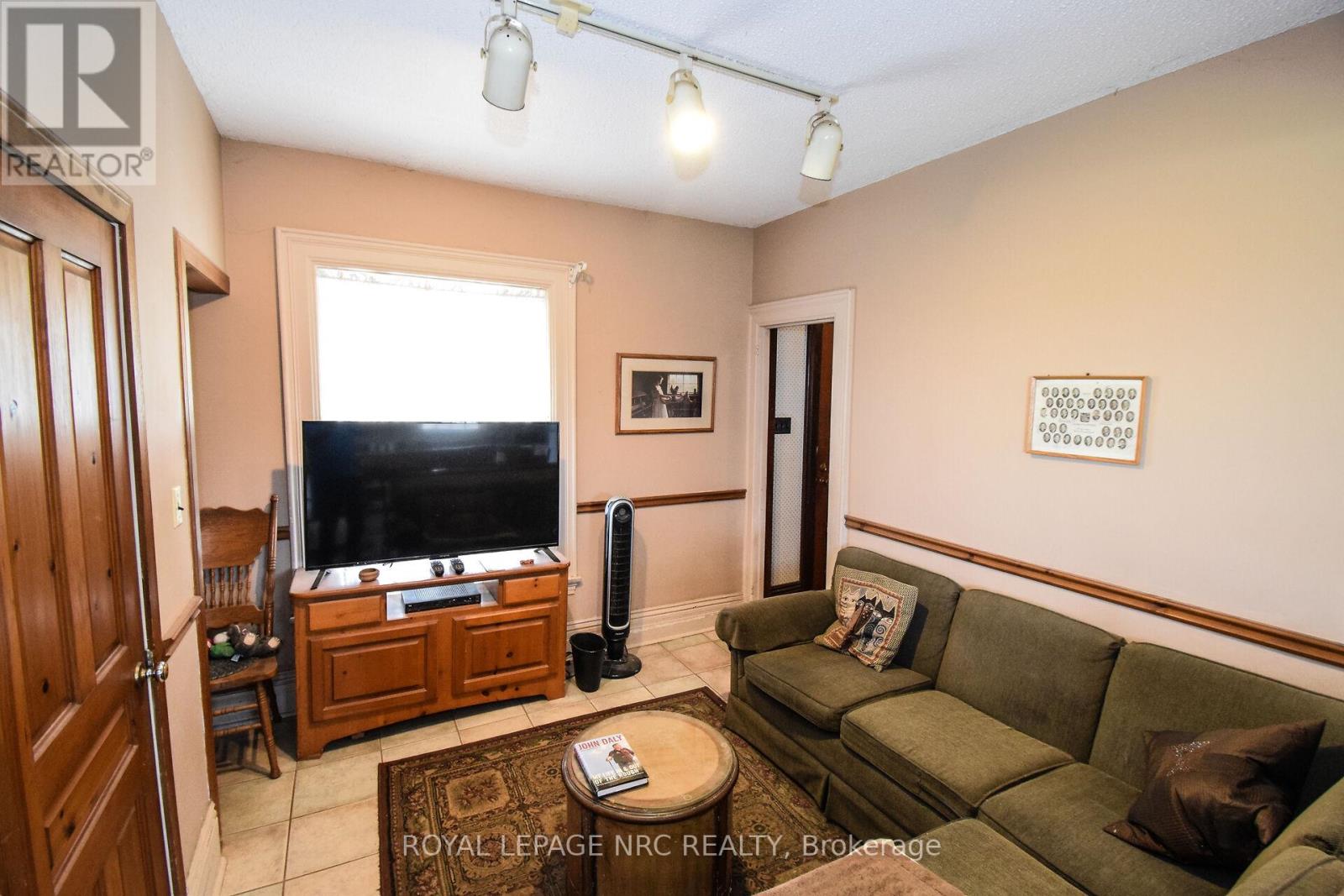 499 Townline Road, Niagara-On-The-Lake, Ontario  L2M 6W1 - Photo 40 - X12156473