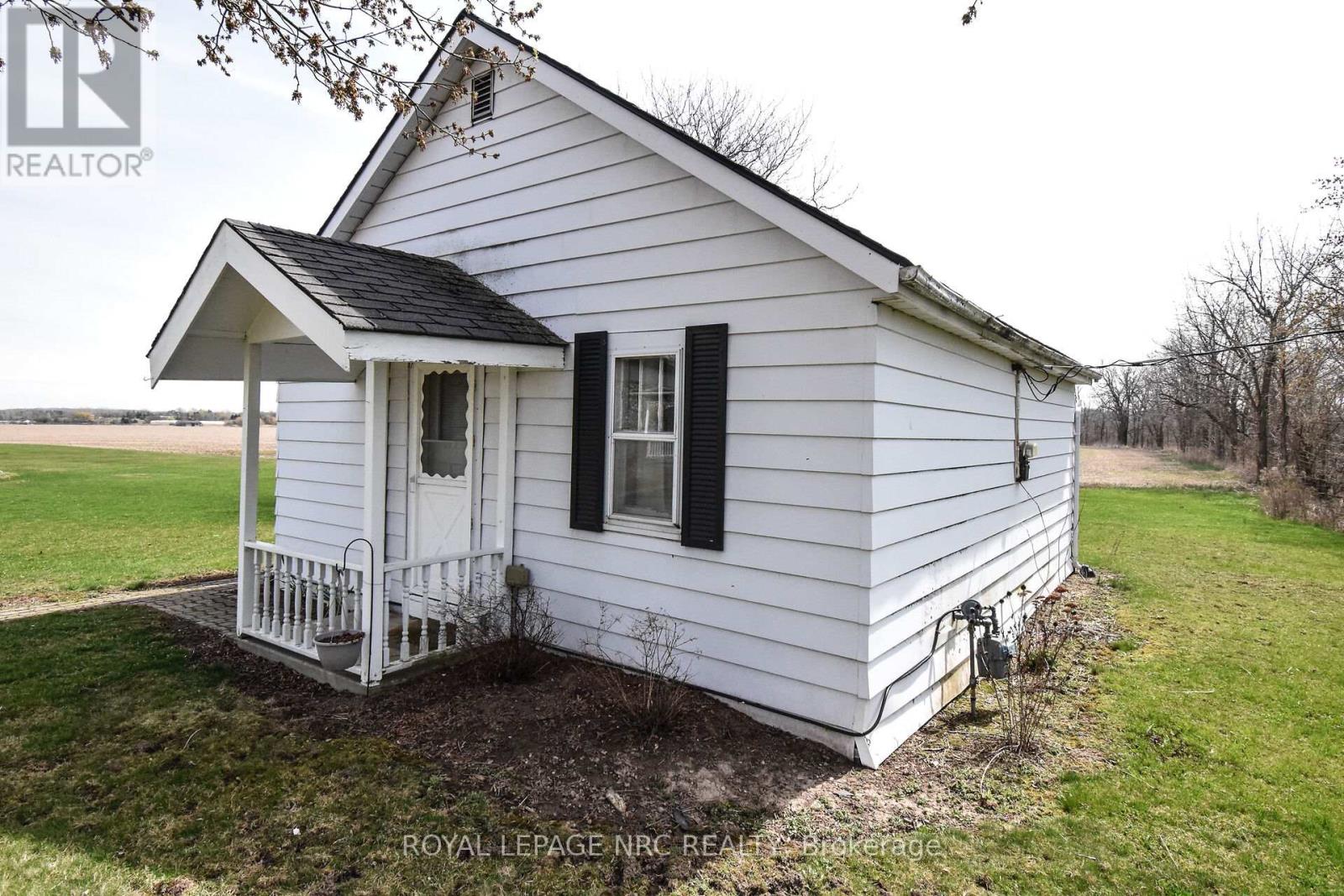 499 Townline Road, Niagara-On-The-Lake, Ontario  L2M 6W1 - Photo 9 - X12156473