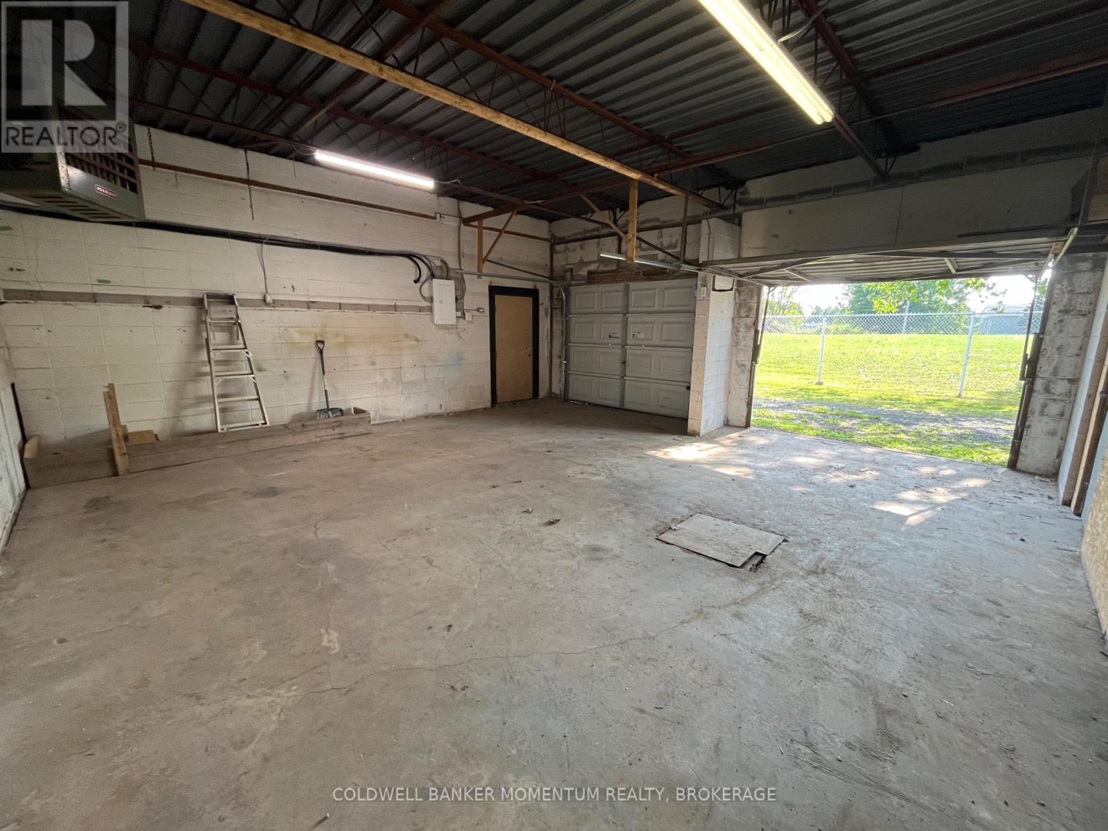 Unit #3 - 509-511 Webber Road, Welland, Ontario  L3B 5N8 - Photo 5 - X12189788