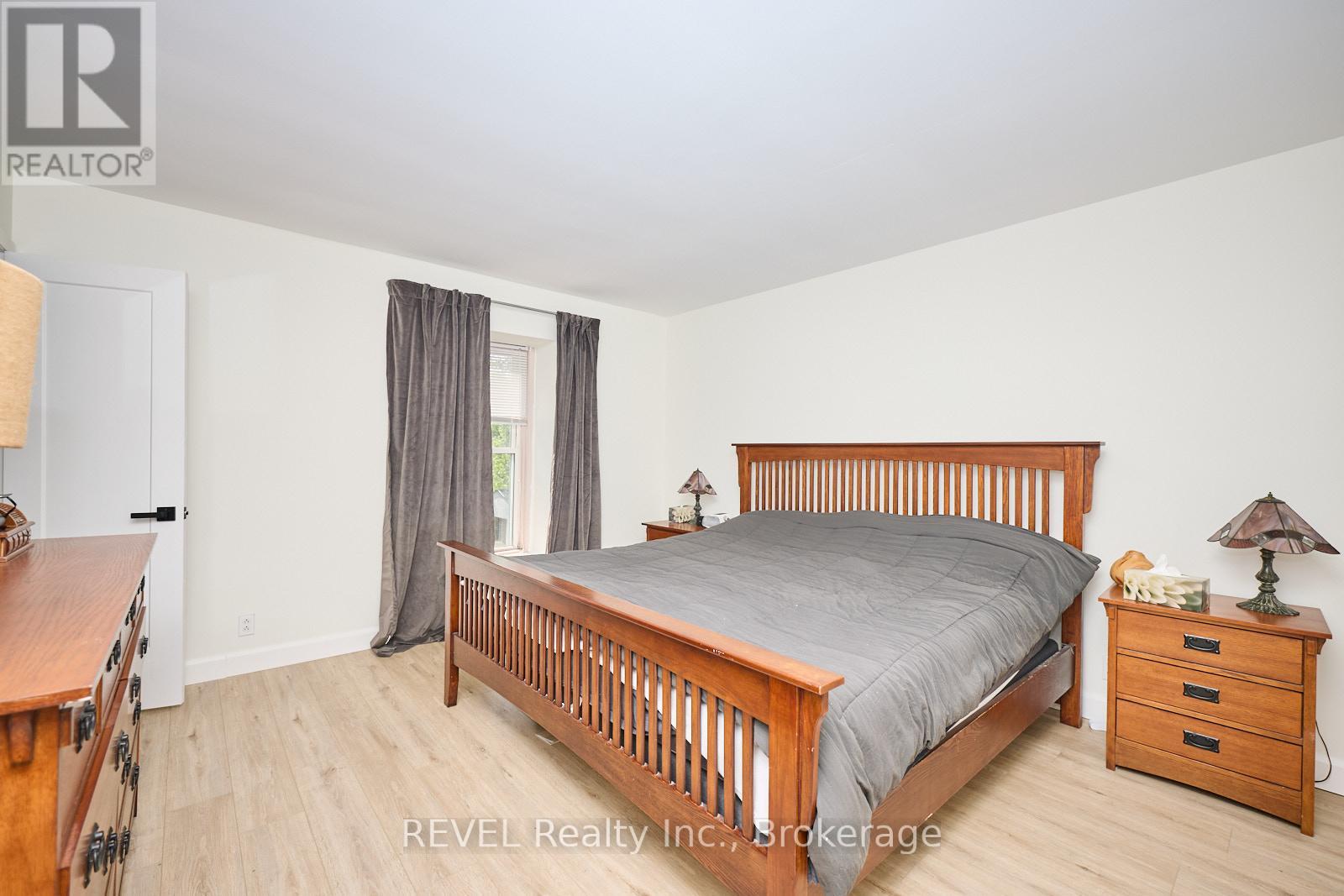 877 Daytona Drive N, Fort Erie, Ontario  L2A 4Z7 - Photo 11 - X12190550