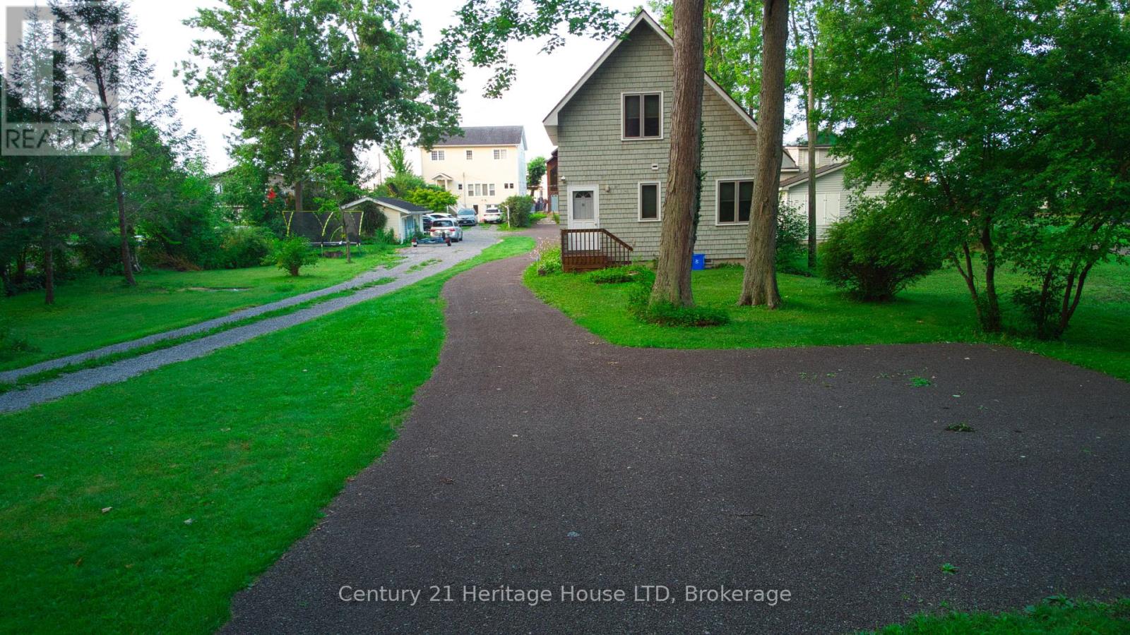 4337 Erie Rd Road, Fort Erie, Ontario  L0S 1B0 - Photo 13 - X12192566