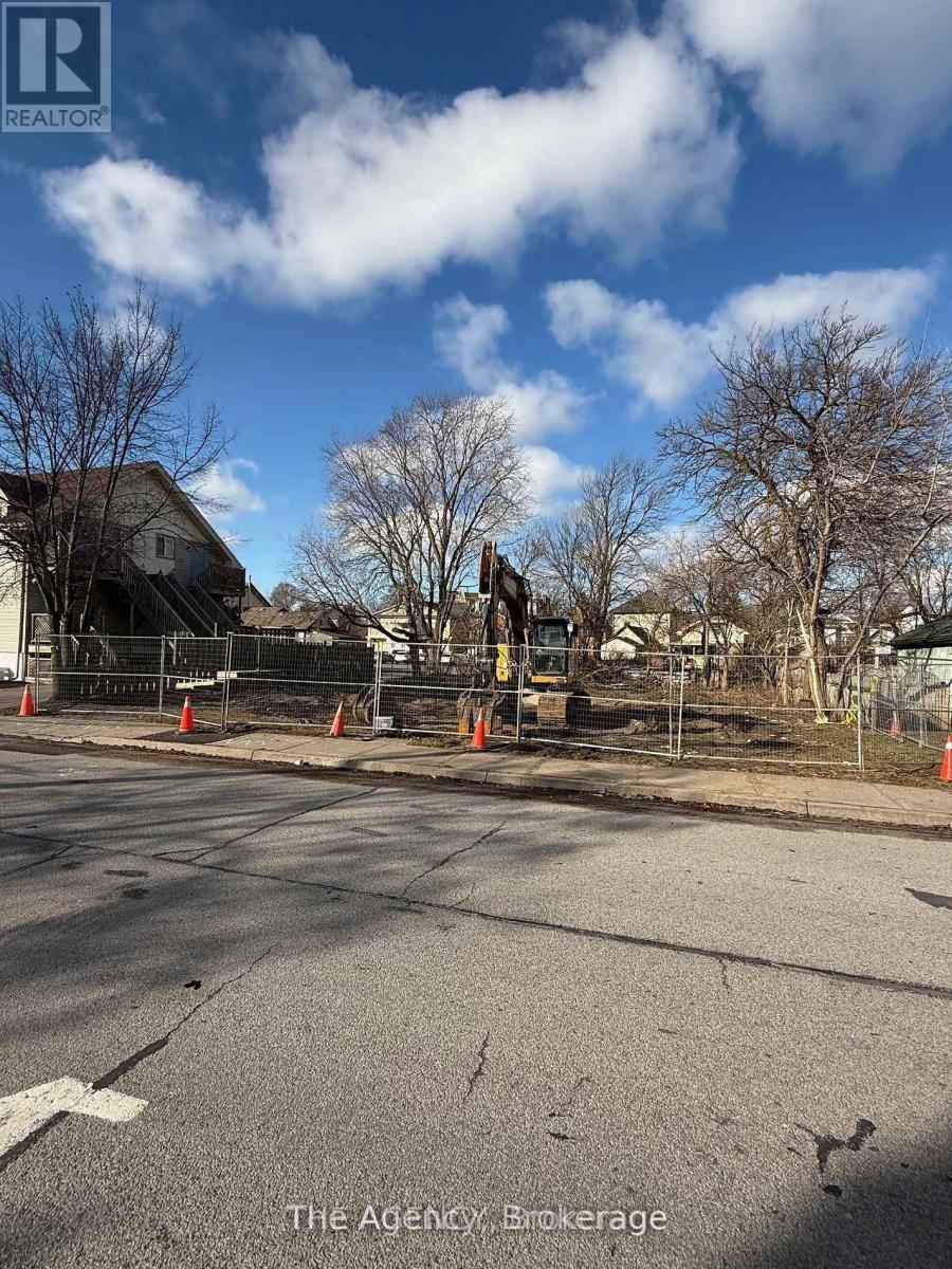 23 RAYMOND STREET, St. Catharines, Ontario