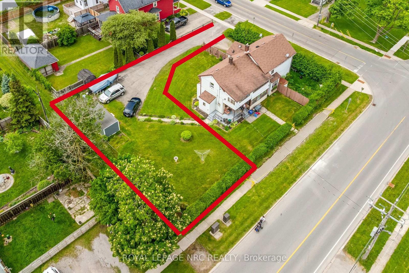 201-B Phipps Street, Fort Erie, Ontario  L2A 2V4 - Photo 2 - X12188984