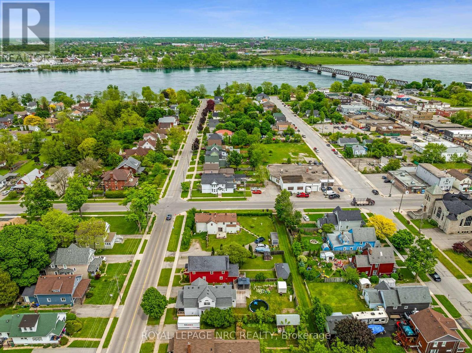 201-B Phipps Street, Fort Erie, Ontario  L2A 2V4 - Photo 4 - X12188984