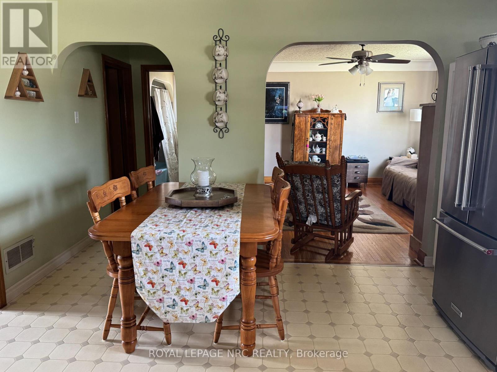 163 Johnston Street, Port Colborne, Ontario  L3K 1H2 - Photo 14 - X12202940