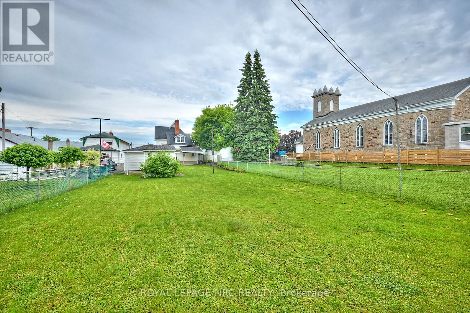 9 Pine Street S, Thorold, Ontario  L2V 3L1 - Photo 10 - X12208854