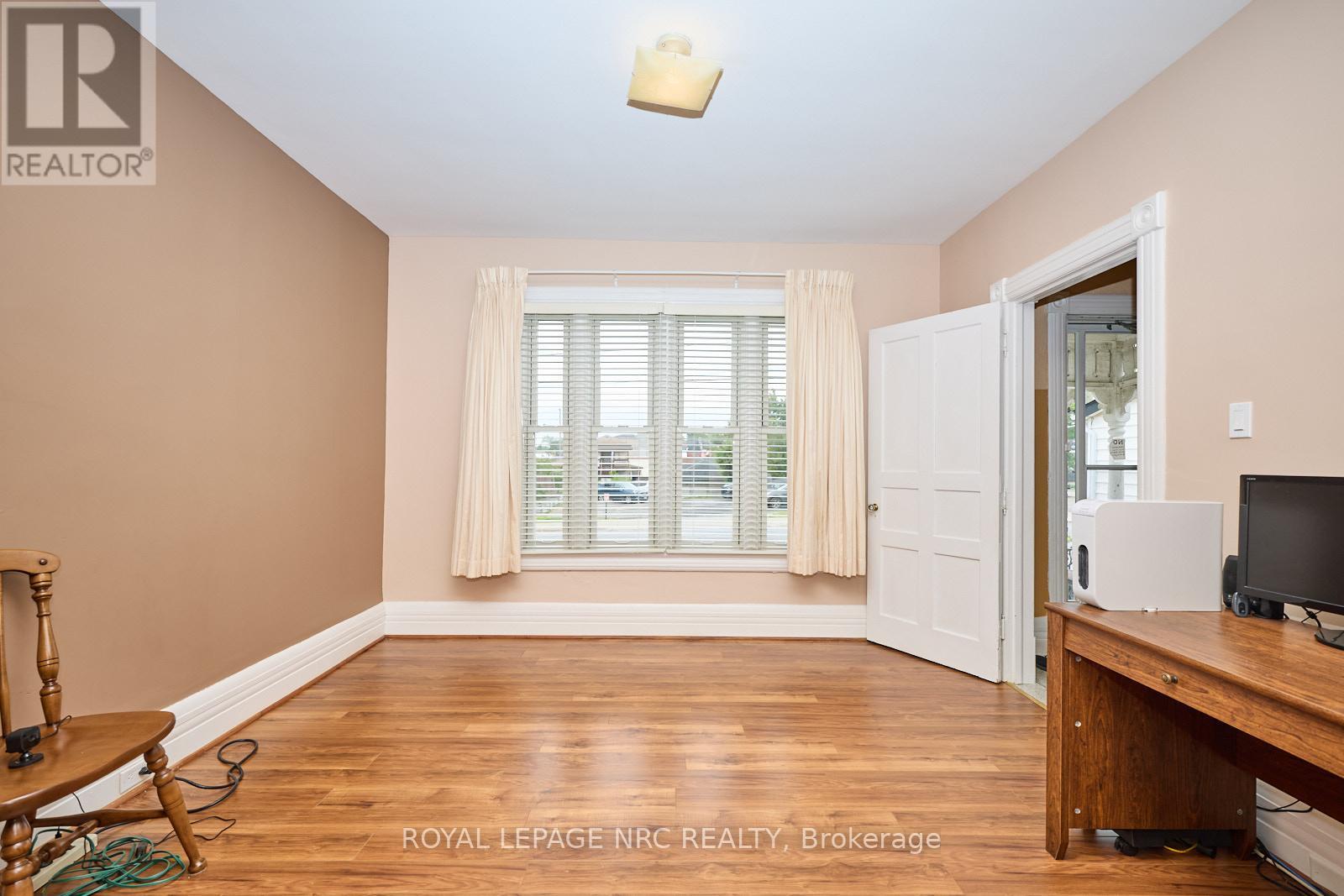 9 Pine Street S, Thorold, Ontario  L2V 3L1 - Photo 11 - X12208854