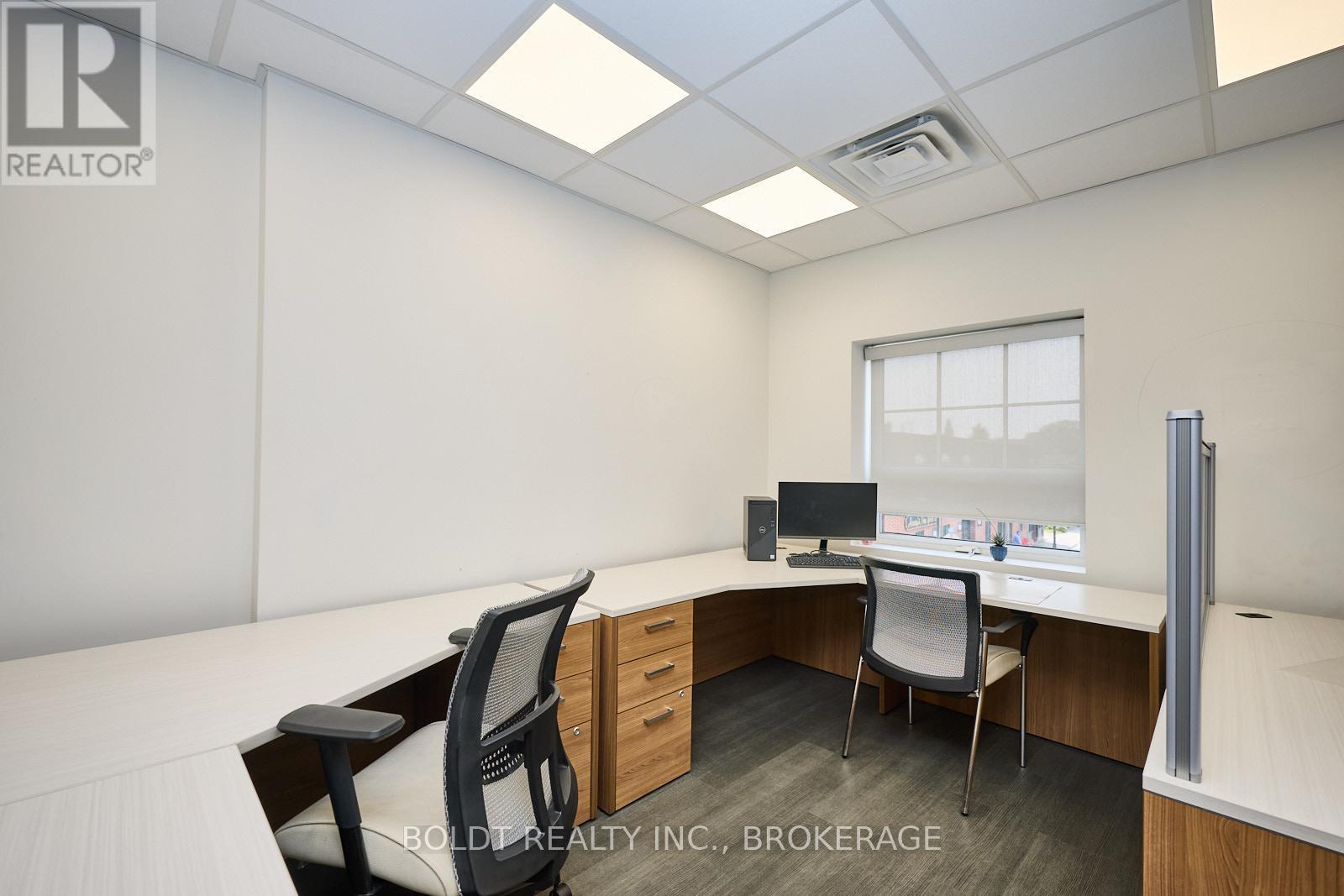 2 Front Street N, Thorold, Ontario  L2V 1X4 - Photo 22 - X12211762