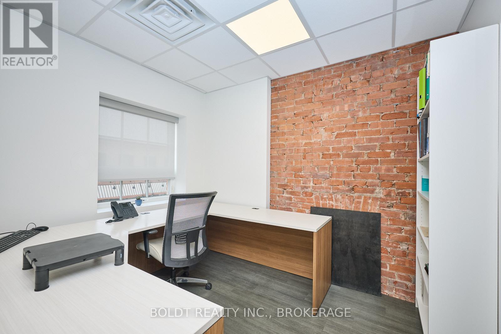 2 Front Street N, Thorold, Ontario  L2V 1X4 - Photo 23 - X12211762