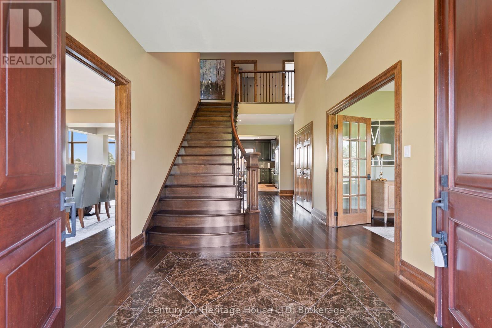 12679 Niagara Parkway, Niagara Falls, Ontario  L2E 6S6 - Photo 7 - X12219049