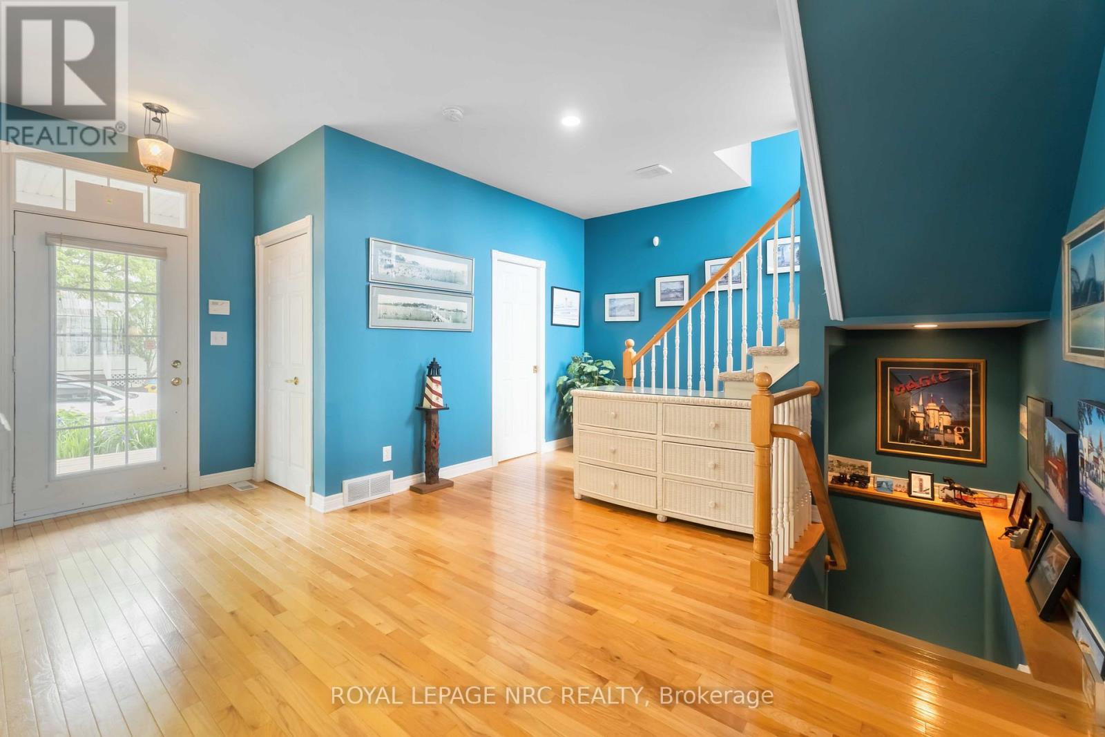 41 Promenade Way, Fort Erie, Ontario  L0S 1B0 - Photo 10 - X12219069