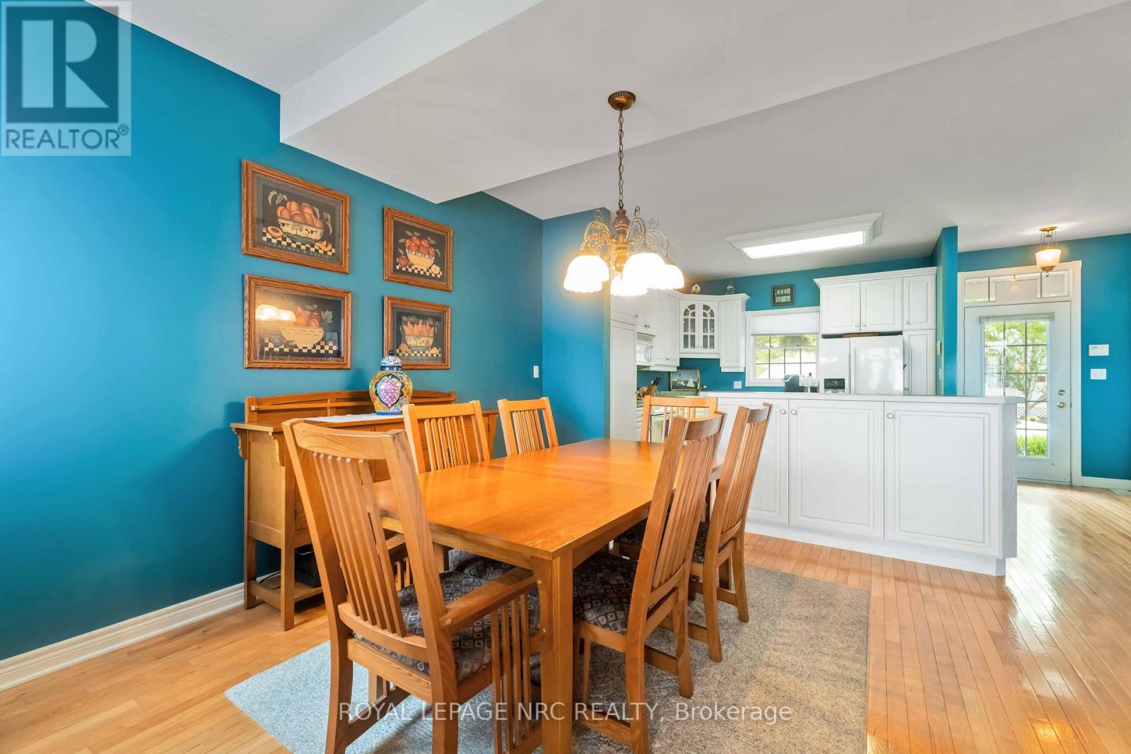 41 Promenade Way, Fort Erie, Ontario  L0S 1B0 - Photo 17 - X12219069