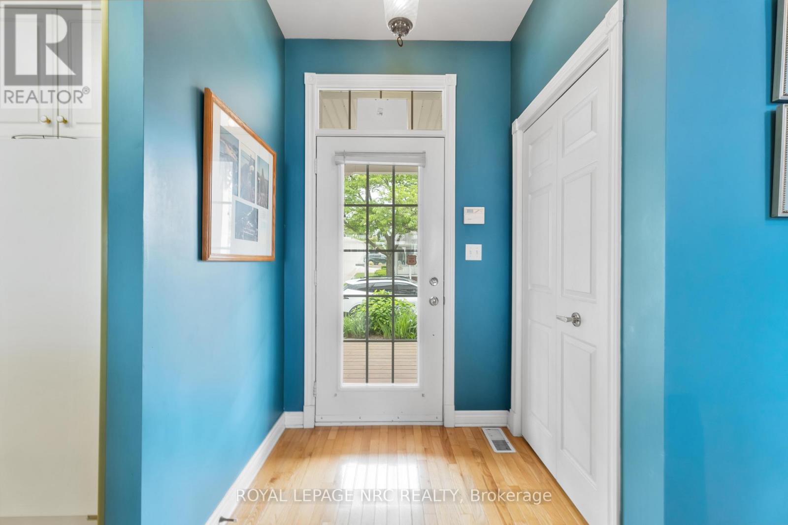 41 Promenade Way, Fort Erie, Ontario  L0S 1B0 - Photo 8 - X12219069