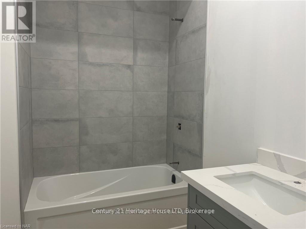 202 - 43 Jarvis Street, Fort Erie, Ontario  L2A 2S3 - Photo 10 - X12230311