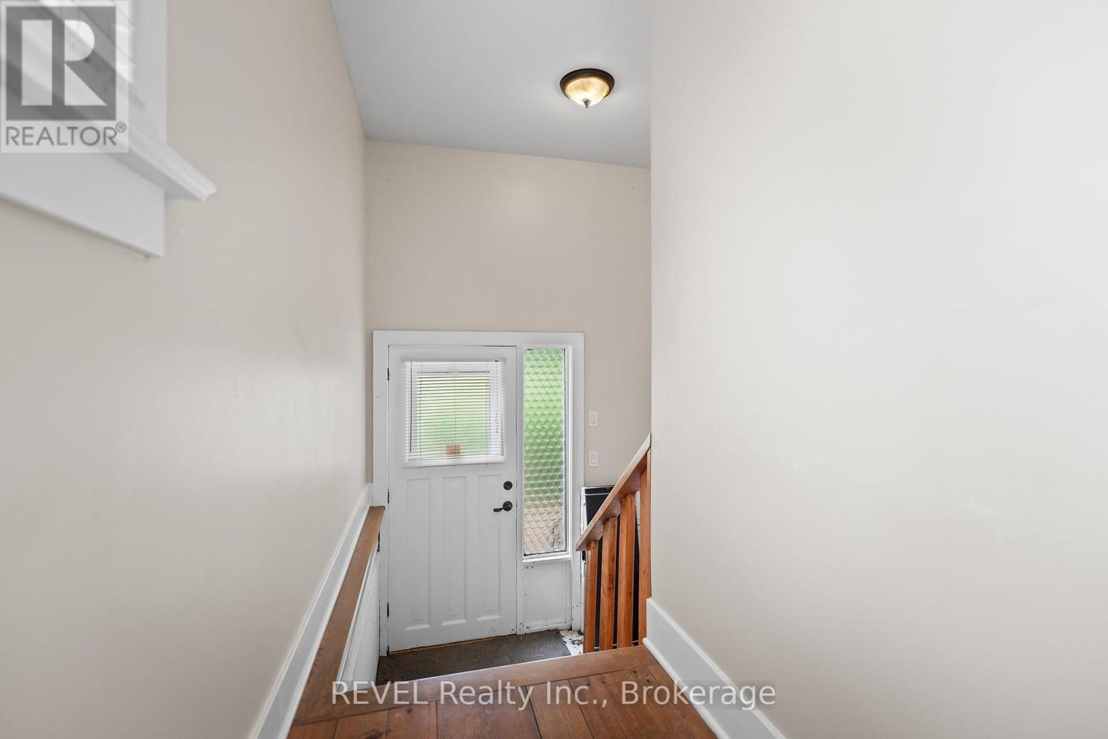 1031 Line 8 Road, Niagara-On-The-Lake, Ontario  L0S 1J0 - Photo 22 - X12241856