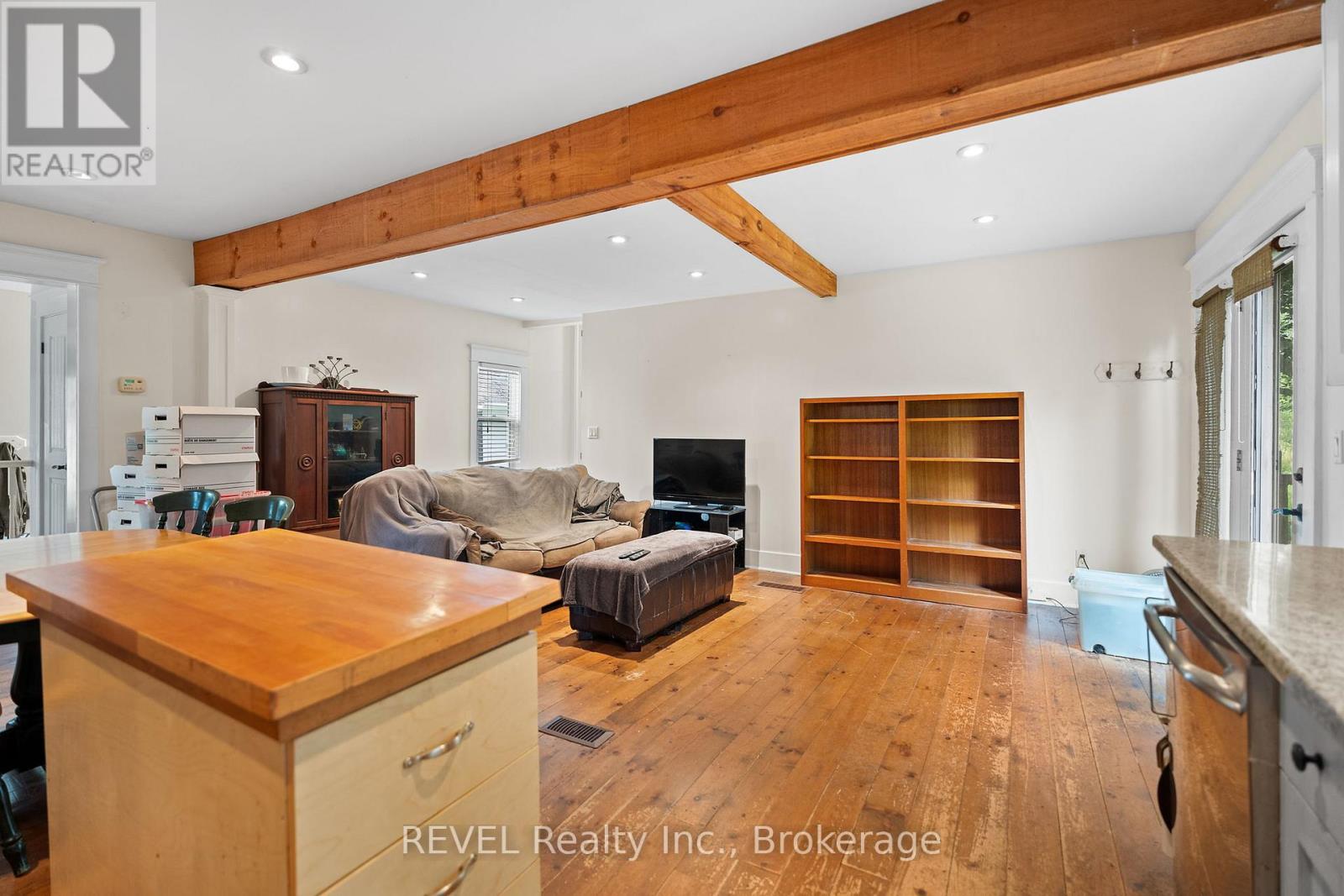 1031 Line 8 Road, Niagara-On-The-Lake, Ontario  L0S 1J0 - Photo 8 - X12241856