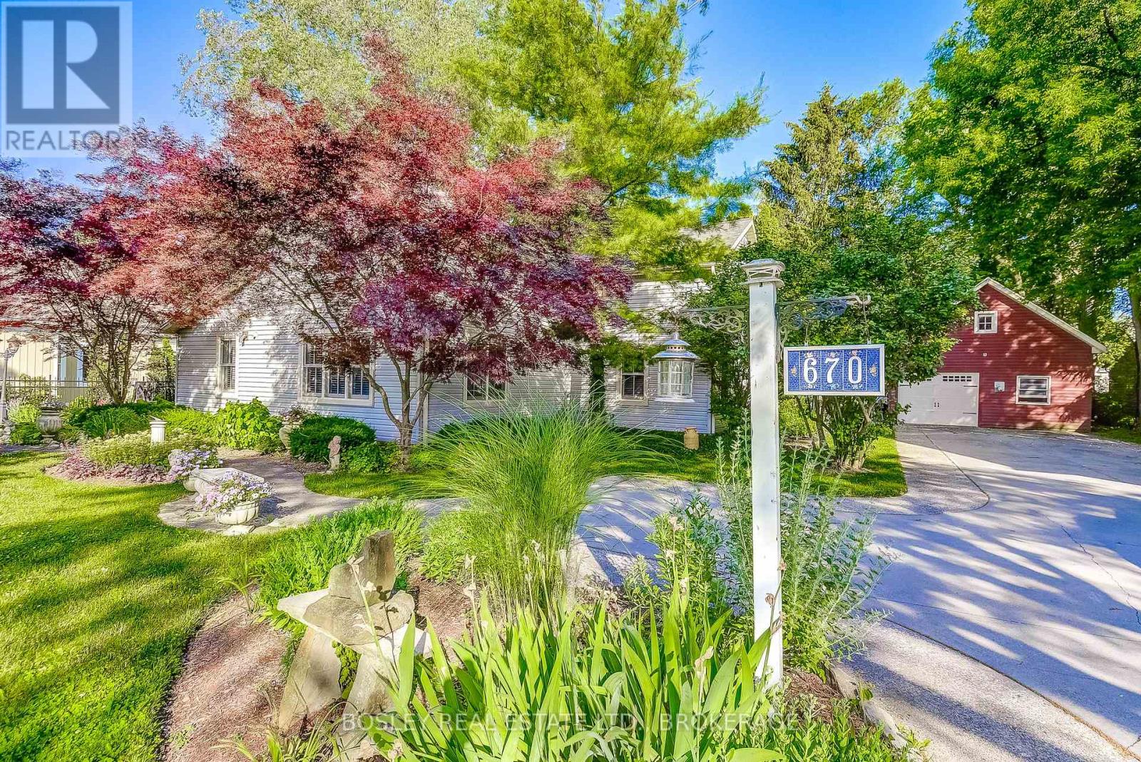 670 King Street, Niagara-On-The-Lake, Ontario  L0S 1J0 - Photo 2 - X12242263