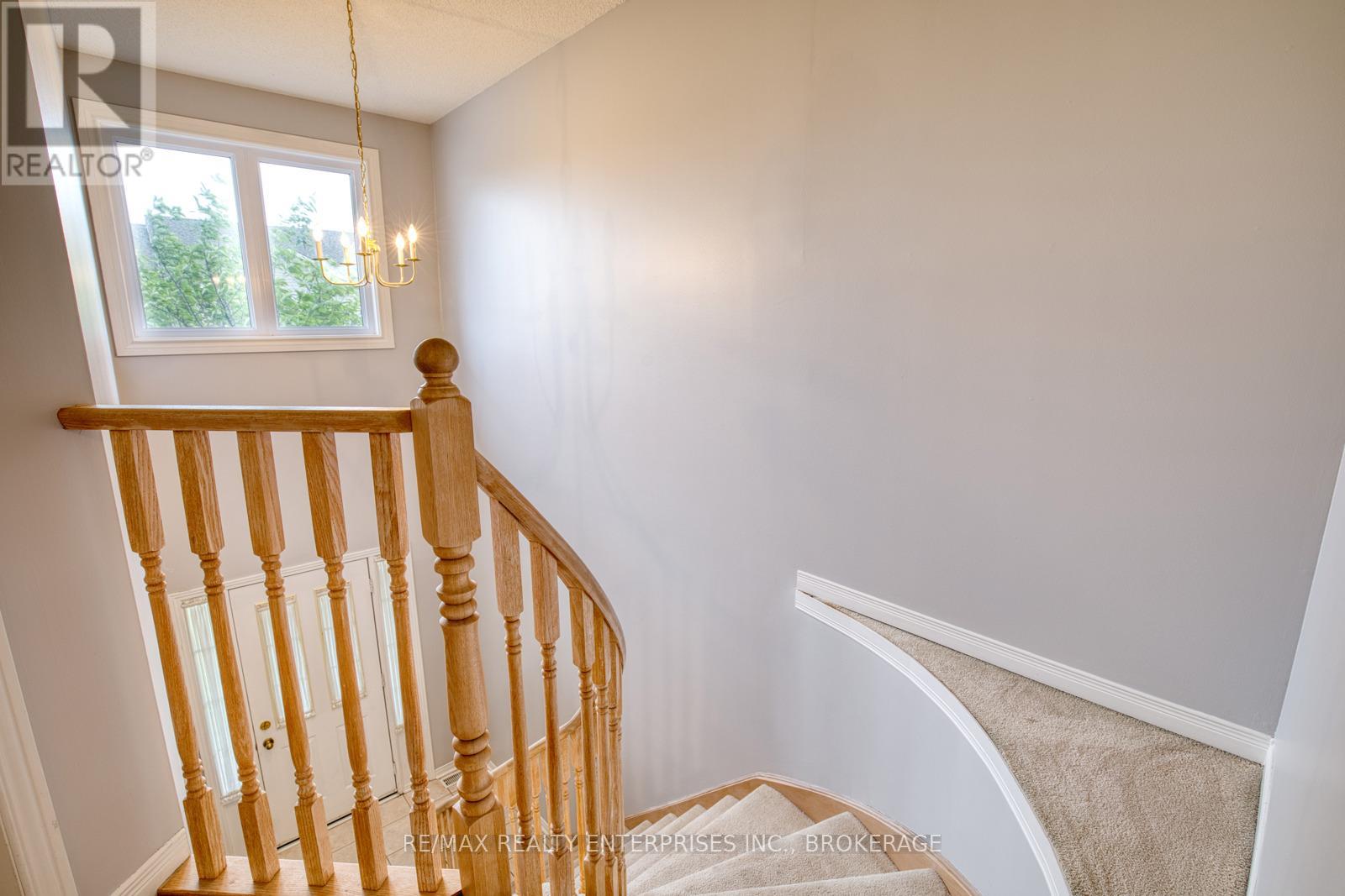 2 - 800 Paramount Drive, Hamilton, Ontario  L8J 3V8 - Photo 22 - X12255176