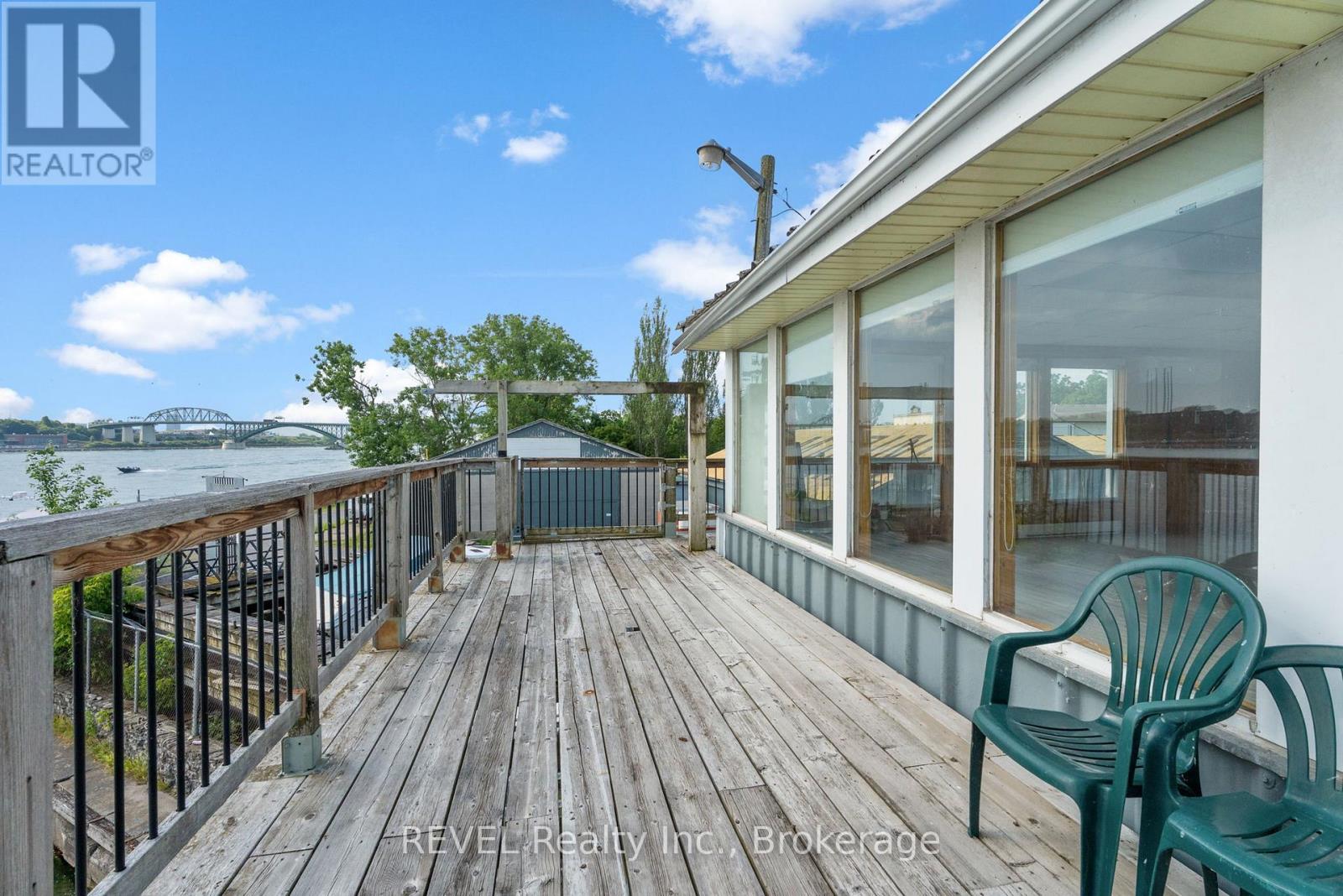 162 Niagara Boulevard, Fort Erie, Ontario  L2A 3G3 - Photo 11 - X12256646