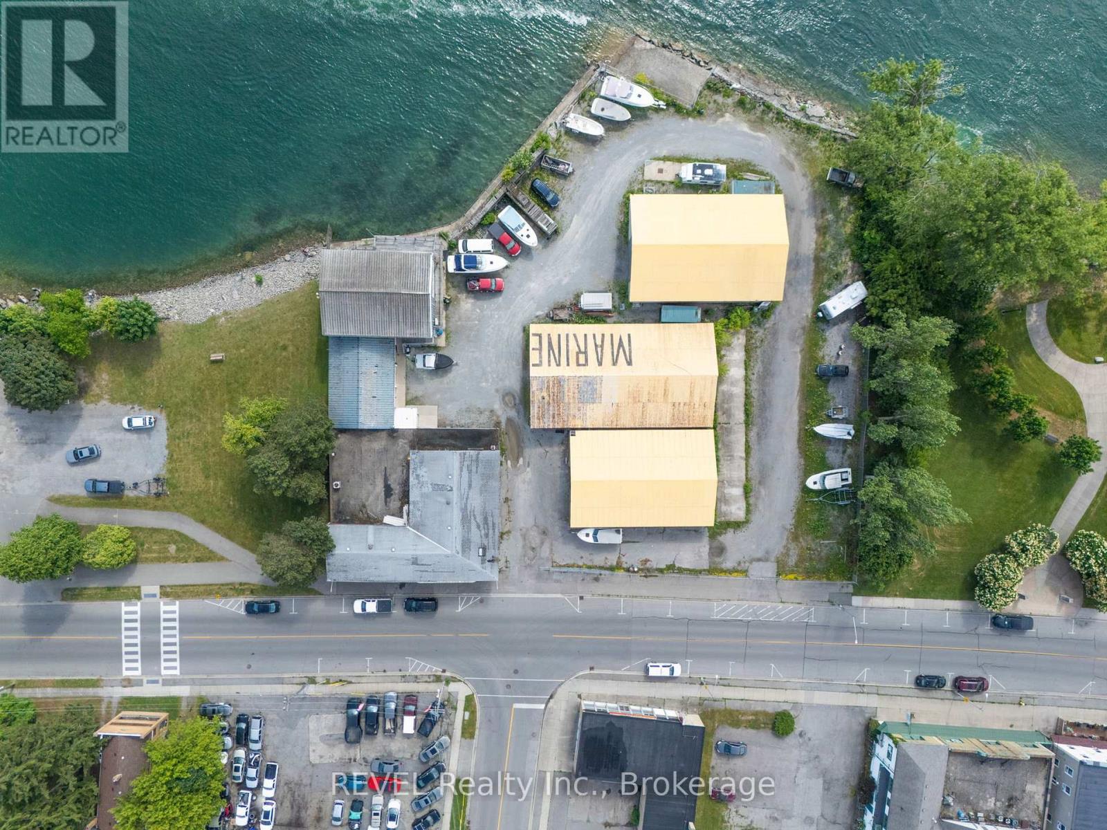 162 Niagara Boulevard, Fort Erie, Ontario  L2A 3G3 - Photo 4 - X12256646