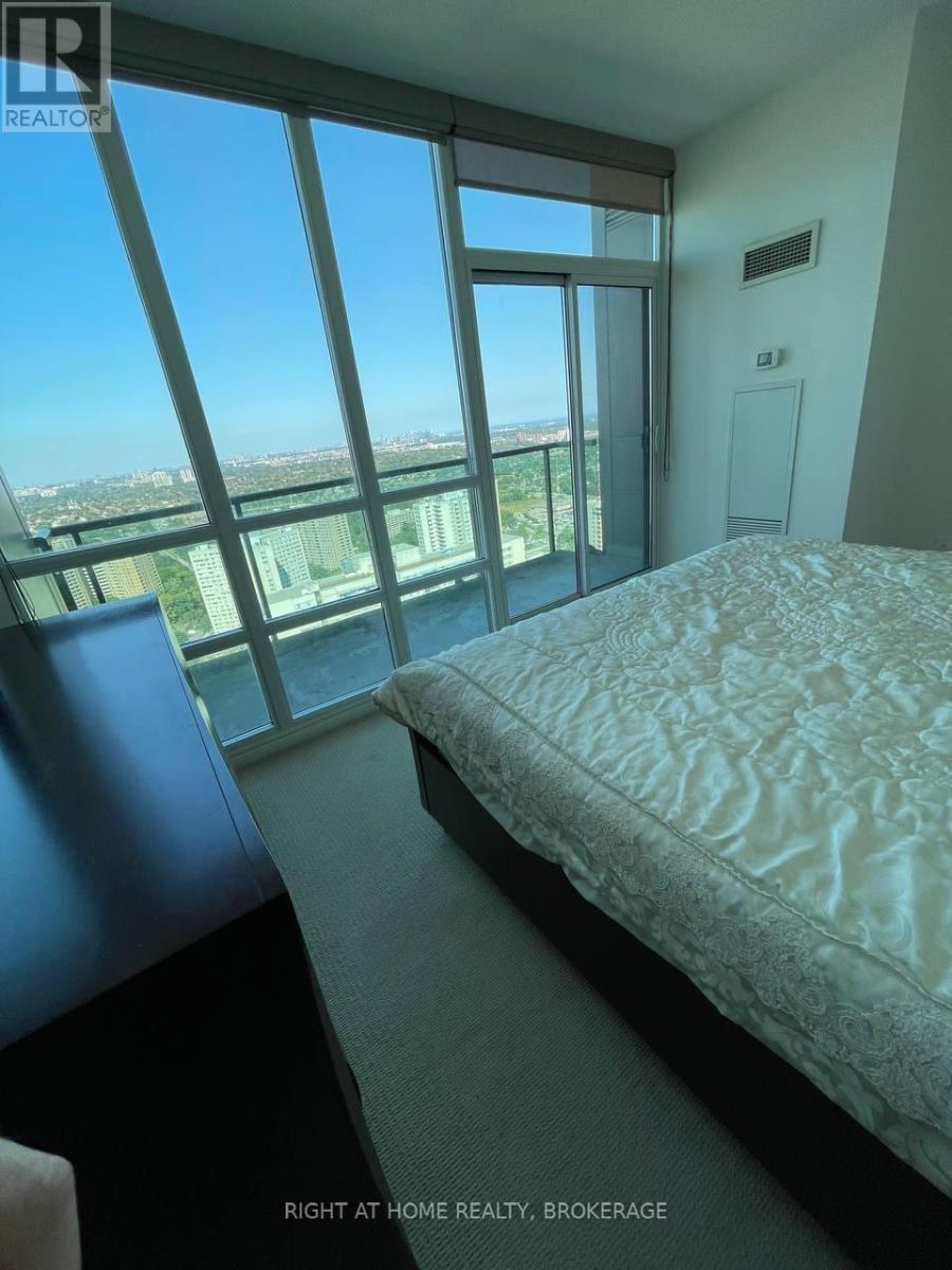 Ph101 - 208 Enfield Place, Mississauga, Ontario  L5B 0G8 - Photo 33 - W12258089