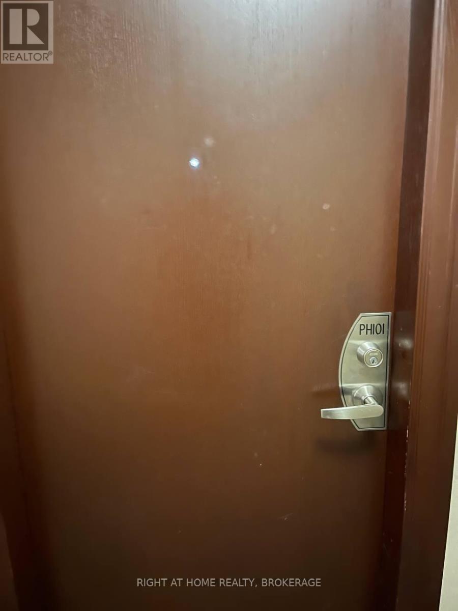 Ph101 - 208 Enfield Place, Mississauga, Ontario  L5B 0G8 - Photo 39 - W12258089