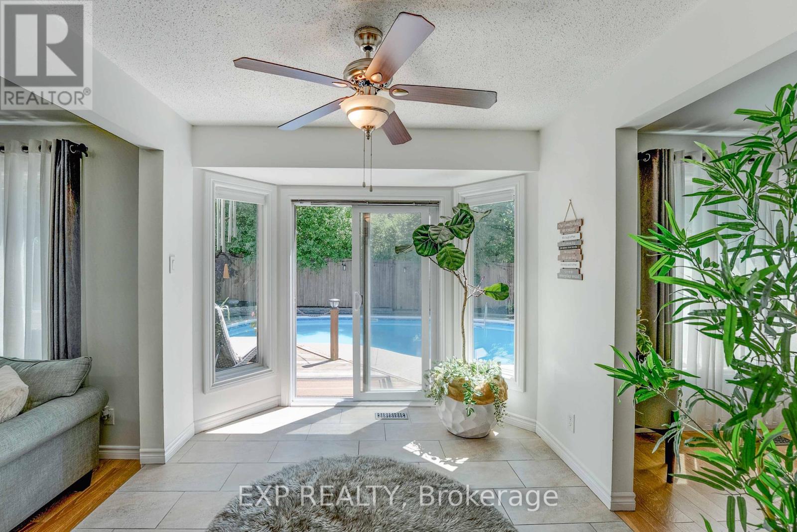 113 Oneida Place, Kitchener, Ontario  N2A 3G2 - Photo 4 - X12266640