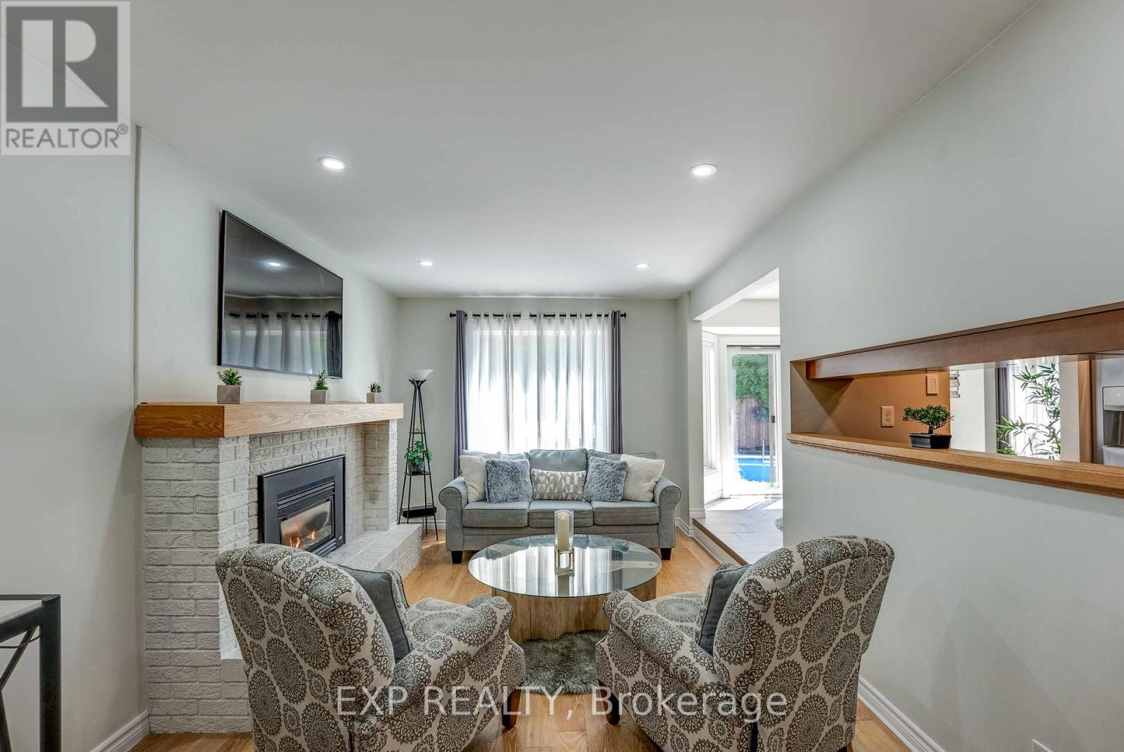 113 Oneida Place, Kitchener, Ontario  N2A 3G2 - Photo 7 - X12266640