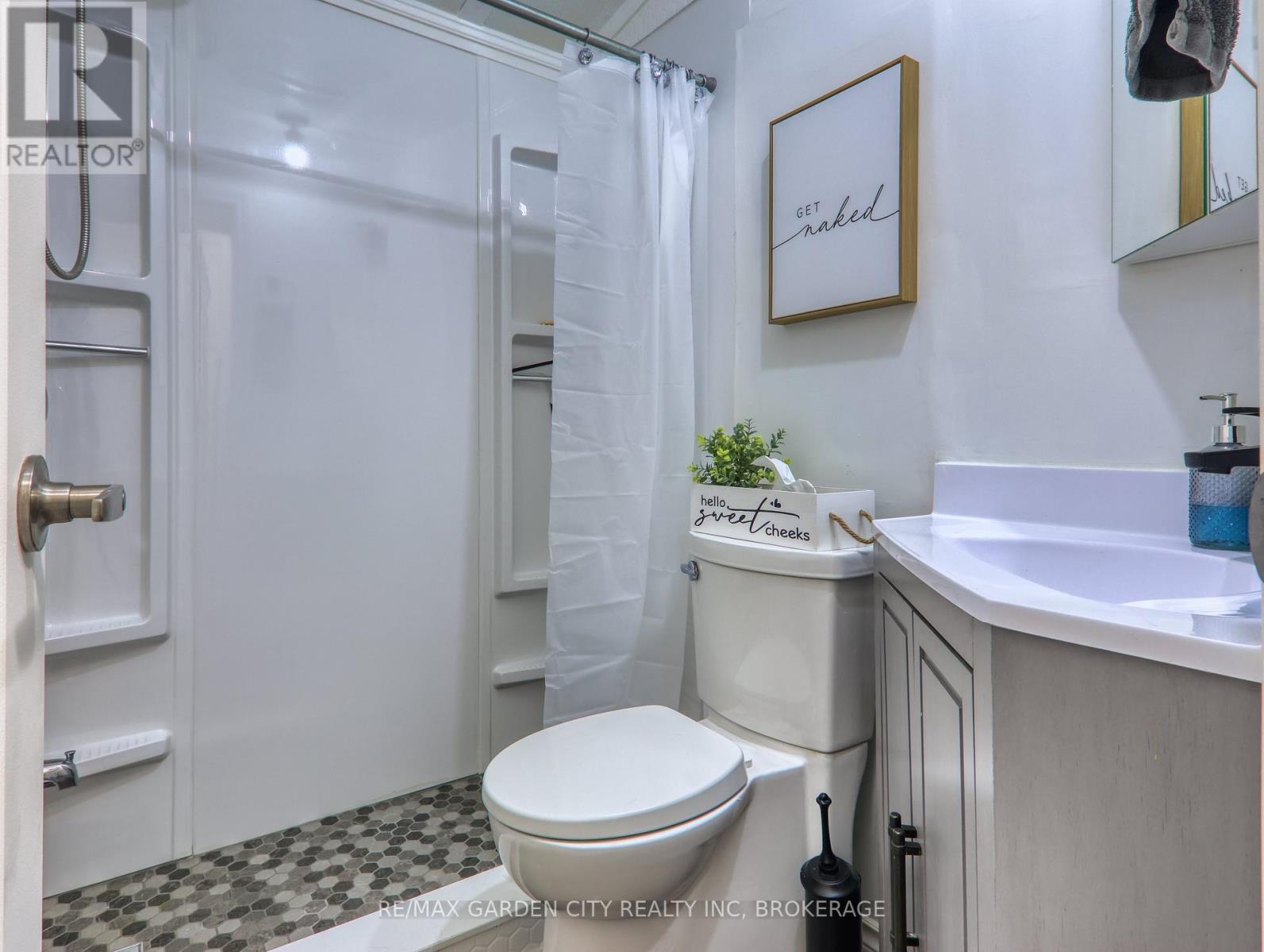 426 - 23 Four Mile Creek Road, Niagara-On-The-Lake, Ontario  L0S 1J1 - Photo 17 - X12266989