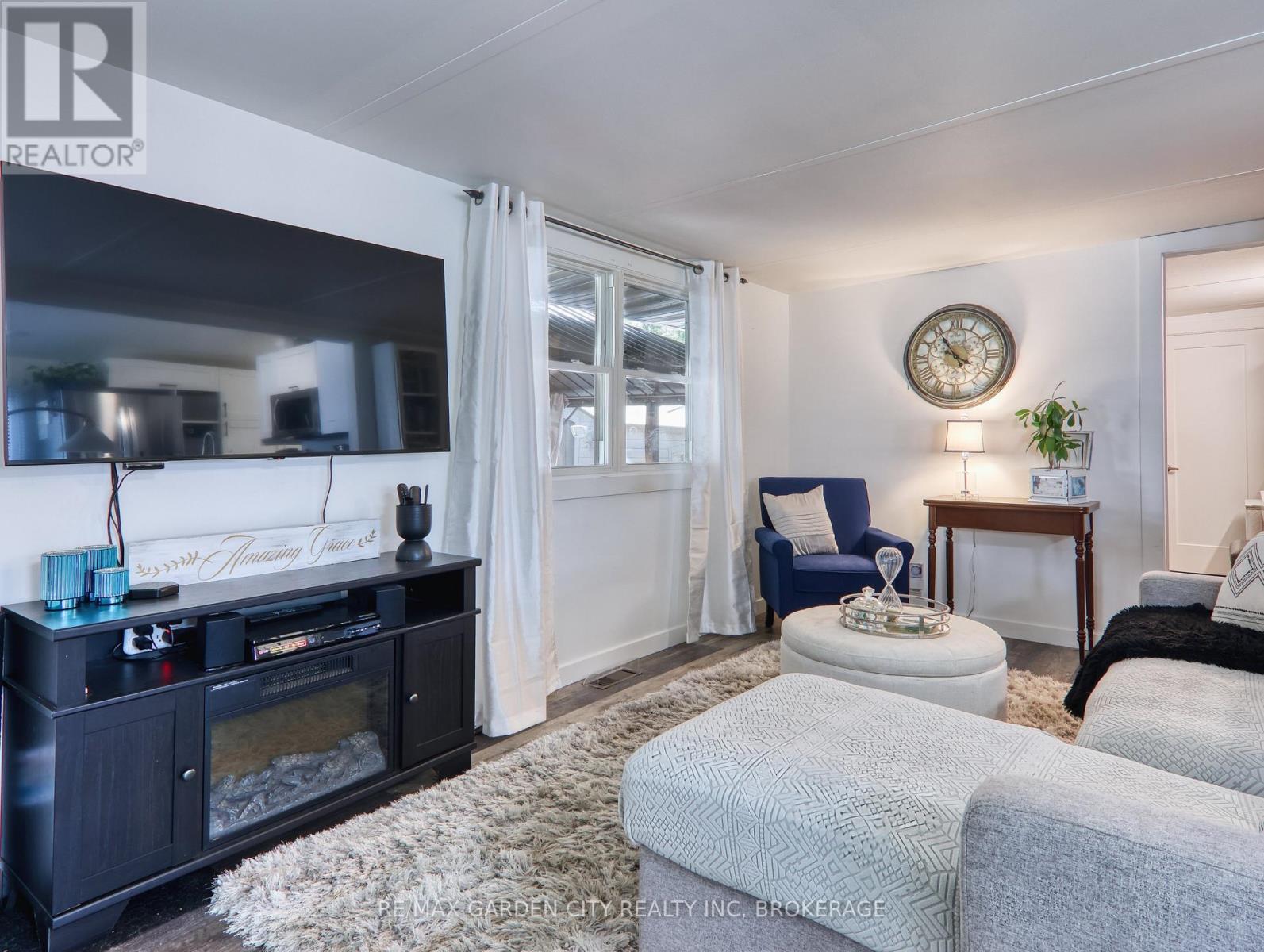 426 - 23 Four Mile Creek Road, Niagara-On-The-Lake, Ontario  L0S 1J1 - Photo 6 - X12266989