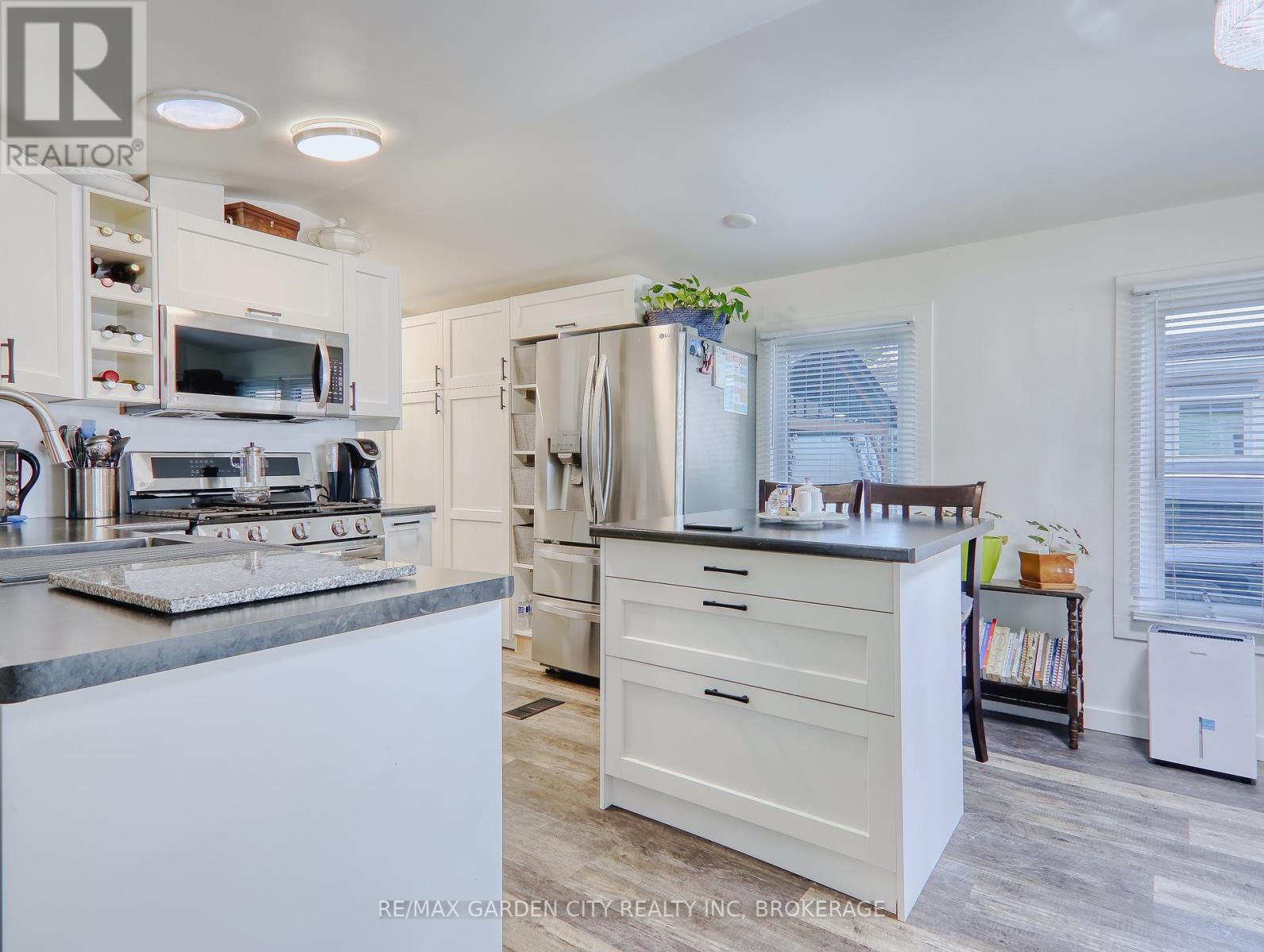 426 - 23 Four Mile Creek Road, Niagara-On-The-Lake, Ontario  L0S 1J1 - Photo 9 - X12266989