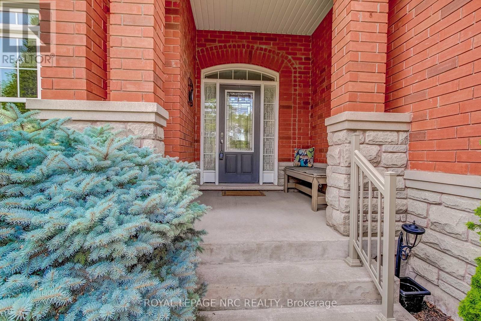 6667 Sebastian Crescent, Niagara Falls, Ontario  L2H 0C2 - Photo 2 - X12267615