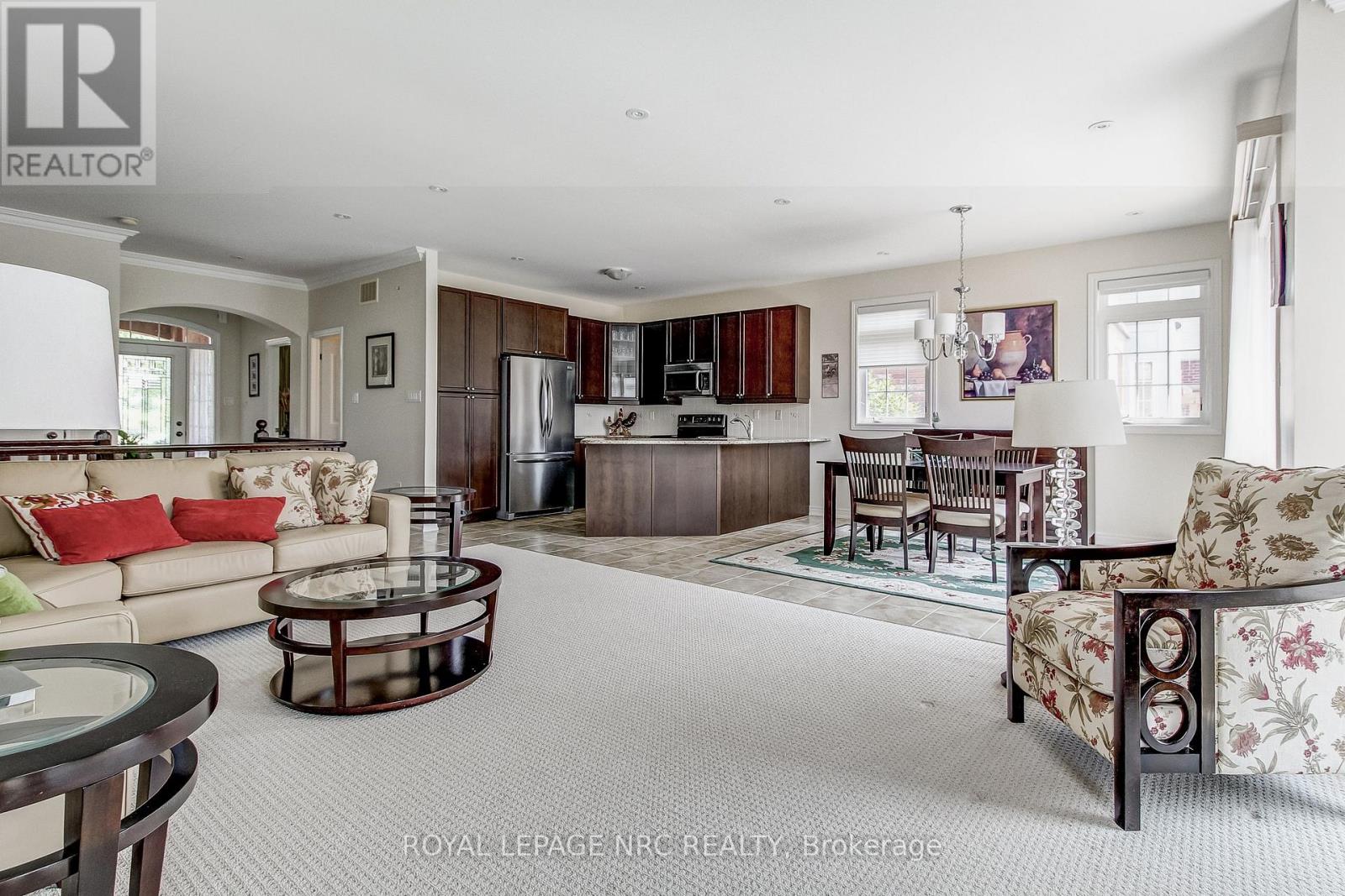 6667 Sebastian Crescent, Niagara Falls, Ontario  L2H 0C2 - Photo 9 - X12267615