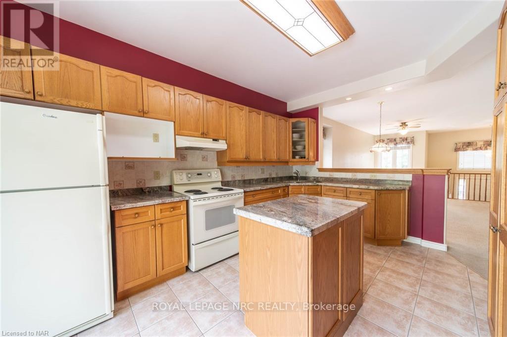 25 - 174 Martindale Road, St. Catharines, Ontario  L2S 3Z9 - Photo 6 - X12274015
