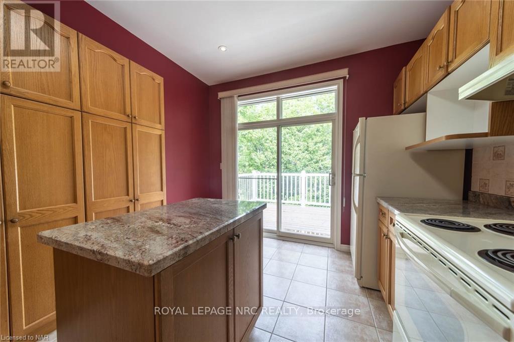25 - 174 Martindale Road, St. Catharines, Ontario  L2S 3Z9 - Photo 7 - X12274015