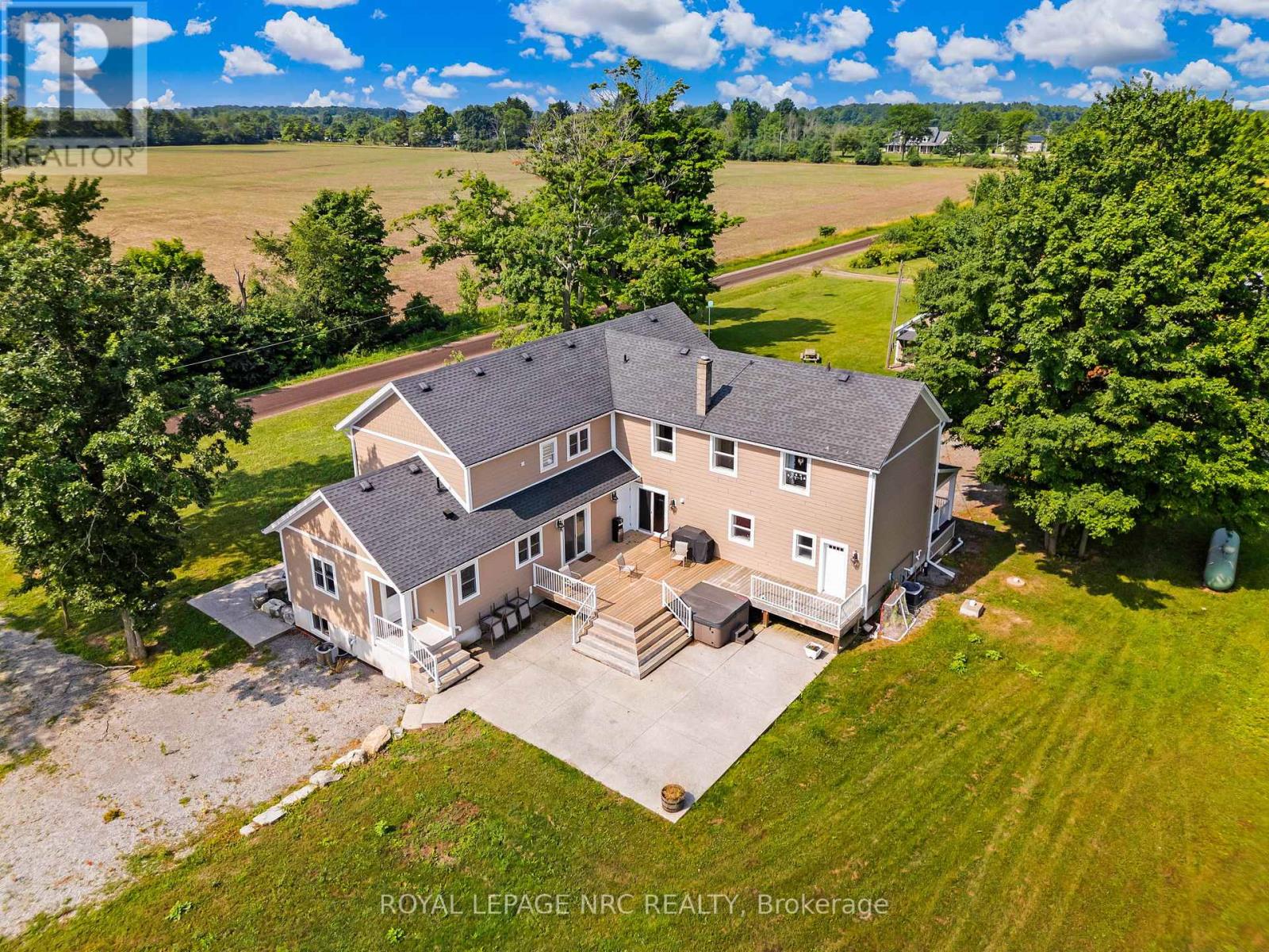 4692 Gilmore Road, Fort Erie, Ontario  L0S 1N0 - Photo 3 - X12281386