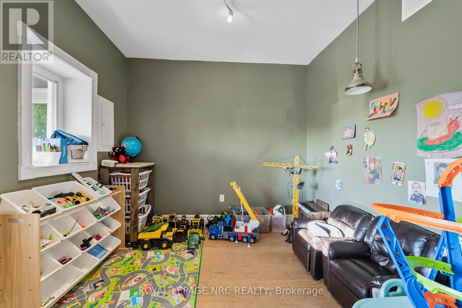 4692 Gilmore Road, Fort Erie, Ontario  L0S 1N0 - Photo 30 - X12281386