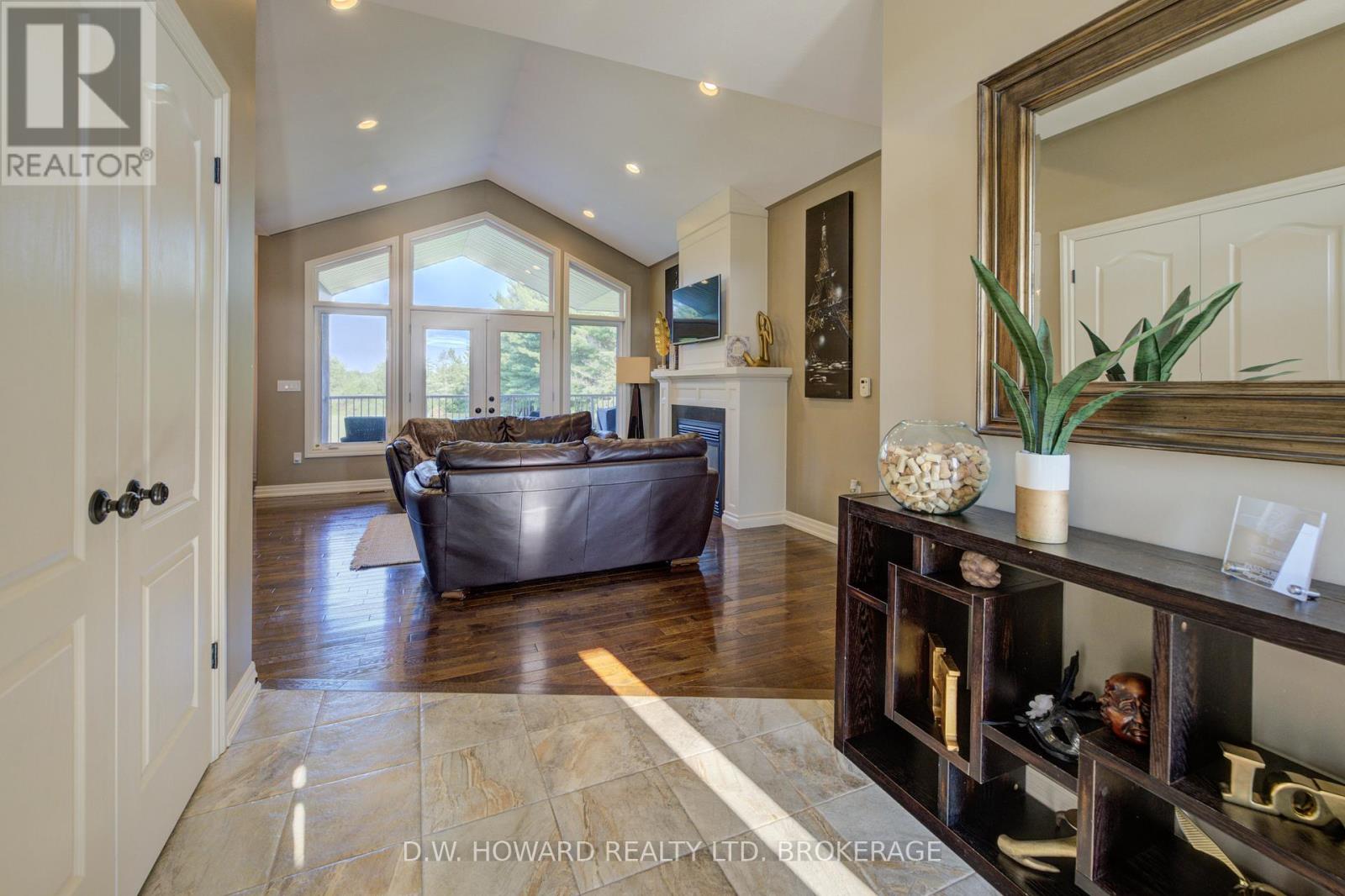 10814 Rathfon Road, Wainfleet, Ontario  L3K 5V4 - Photo 7 - X12281874