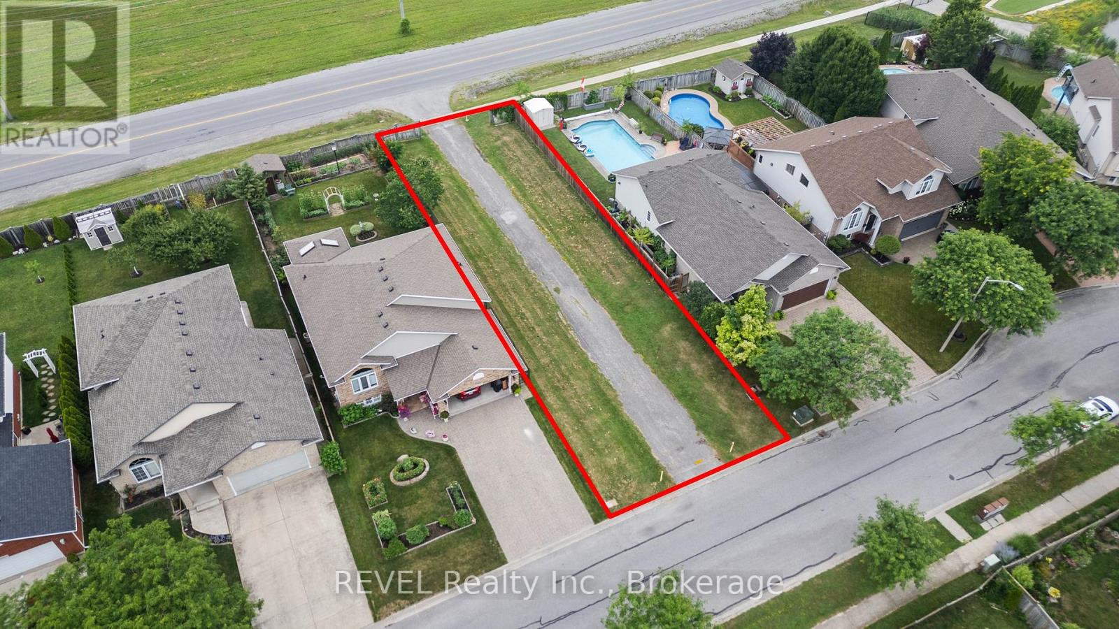 8235 BEAVER GLEN DRIVE, Niagara Falls, Ontario