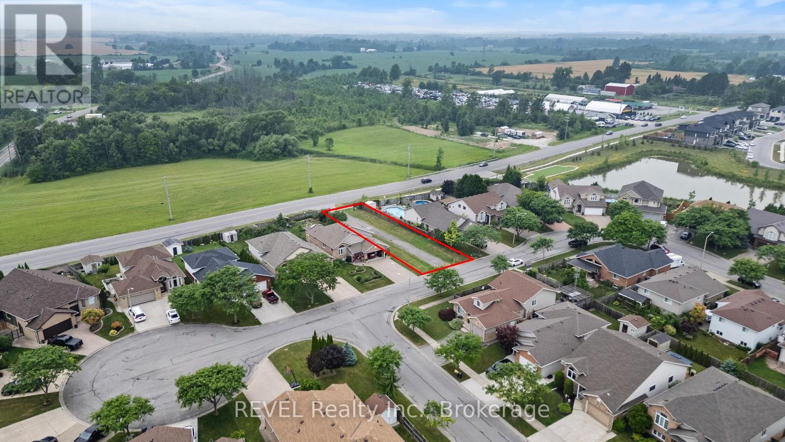 8235 Beaver Glen Drive, Niagara Falls, Ontario  L2H 3K5 - Photo 5 - X12287601