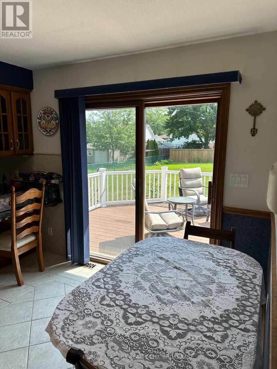 430 Gorham Road, Fort Erie, Ontario  L0S 1N0 - Photo 16 - X12288560