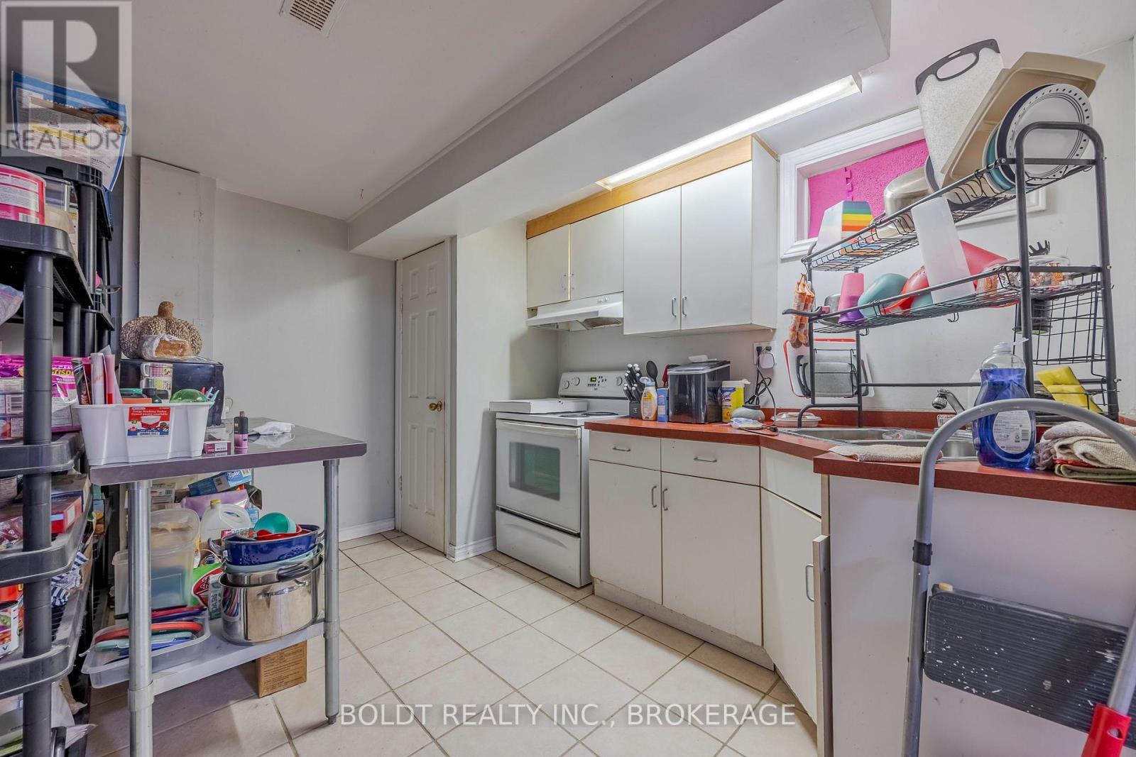 25 King Street, Thorold, Ontario  L2V 3T6 - Photo 18 - X12289136