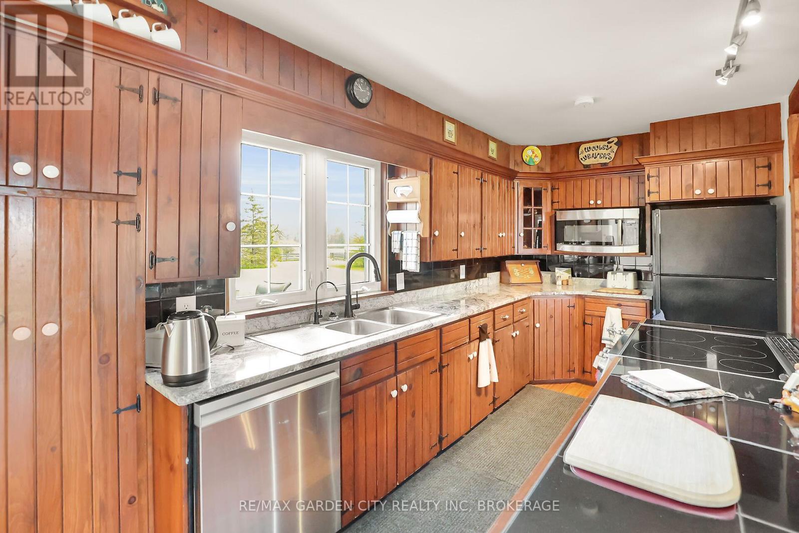 3200 Bertie Road, Fort Erie, Ontario  L0S 1N0 - Photo 11 - X12290222