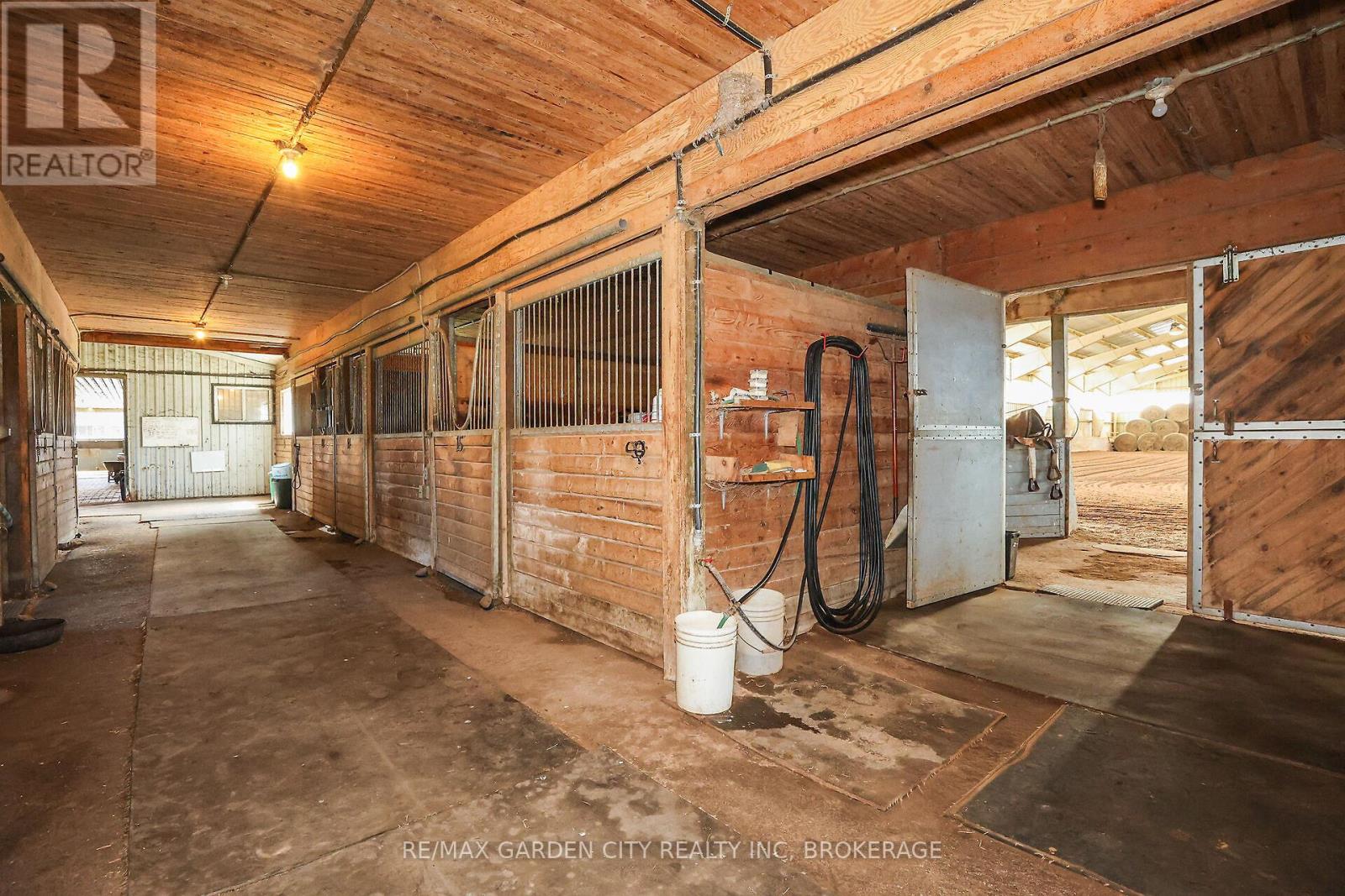 3200 Bertie Road, Fort Erie, Ontario  L0S 1N0 - Photo 35 - X12290247