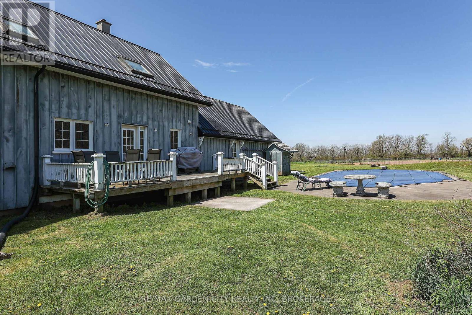 3200 Bertie Road, Fort Erie, Ontario  L0S 1N0 - Photo 4 - X12290247