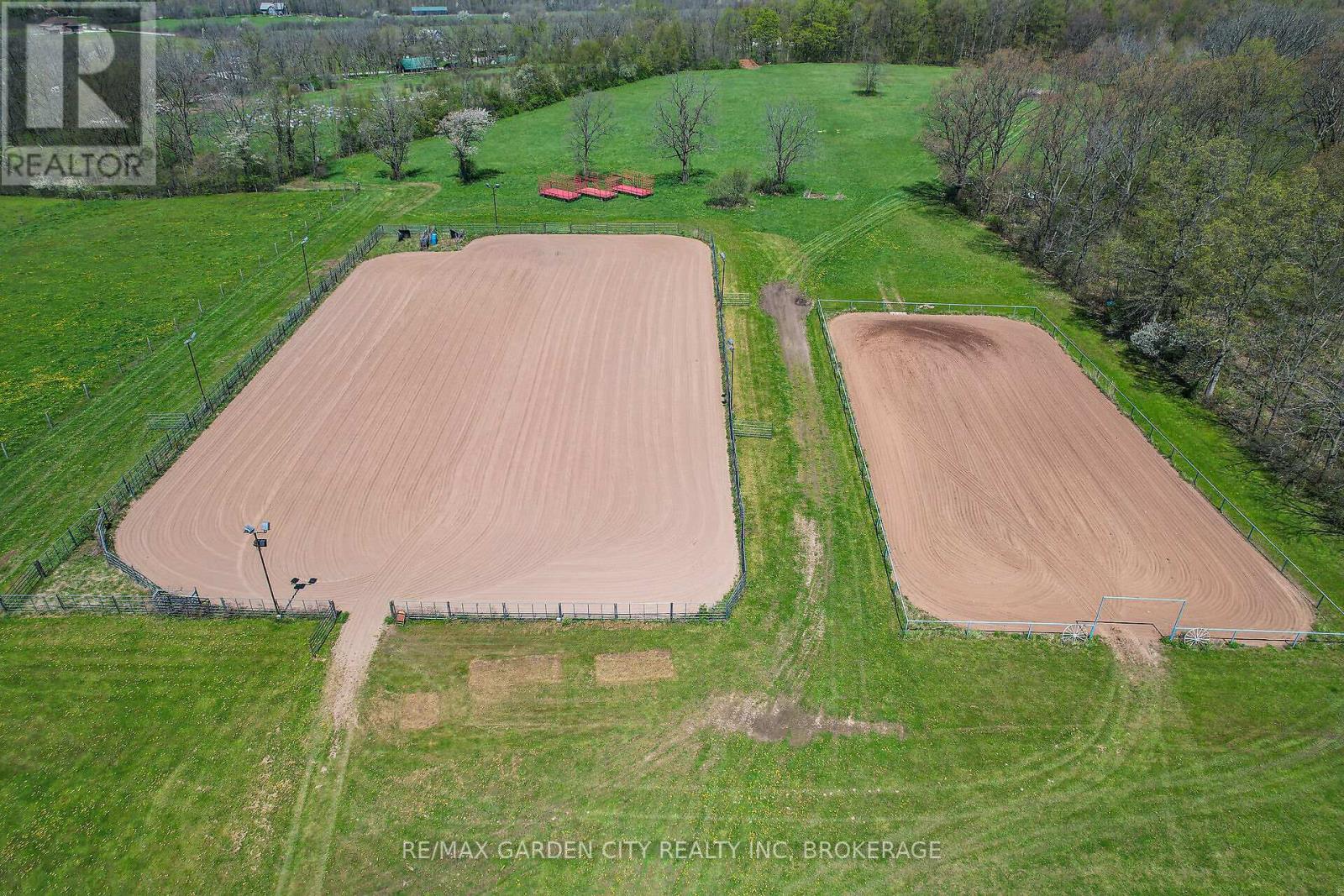 3200 Bertie Road, Fort Erie, Ontario  L0S 1N0 - Photo 46 - X12290247