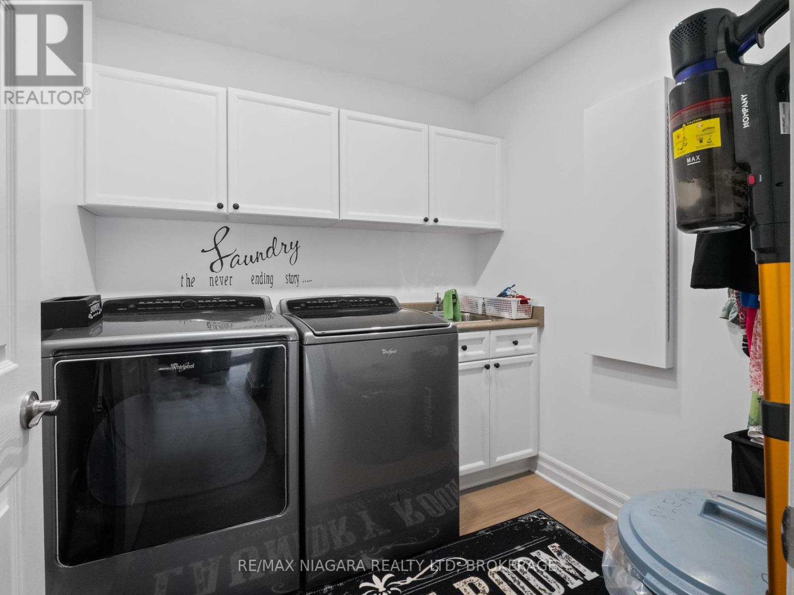 2738 Moyer Street, Pelham, Ontario  L0S 1C0 - Photo 20 - X12290249