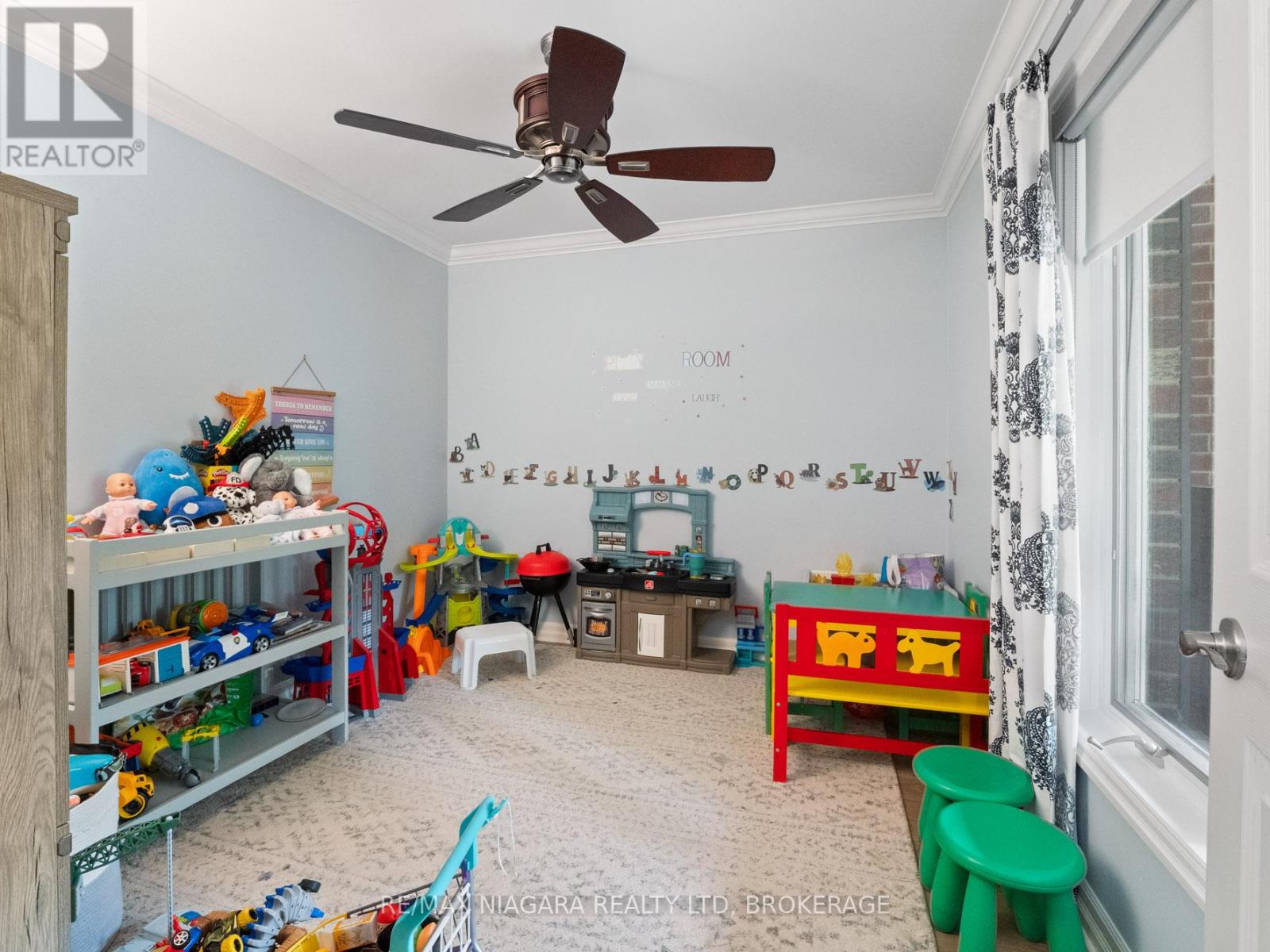 2738 Moyer Street, Pelham, Ontario  L0S 1C0 - Photo 21 - X12290249