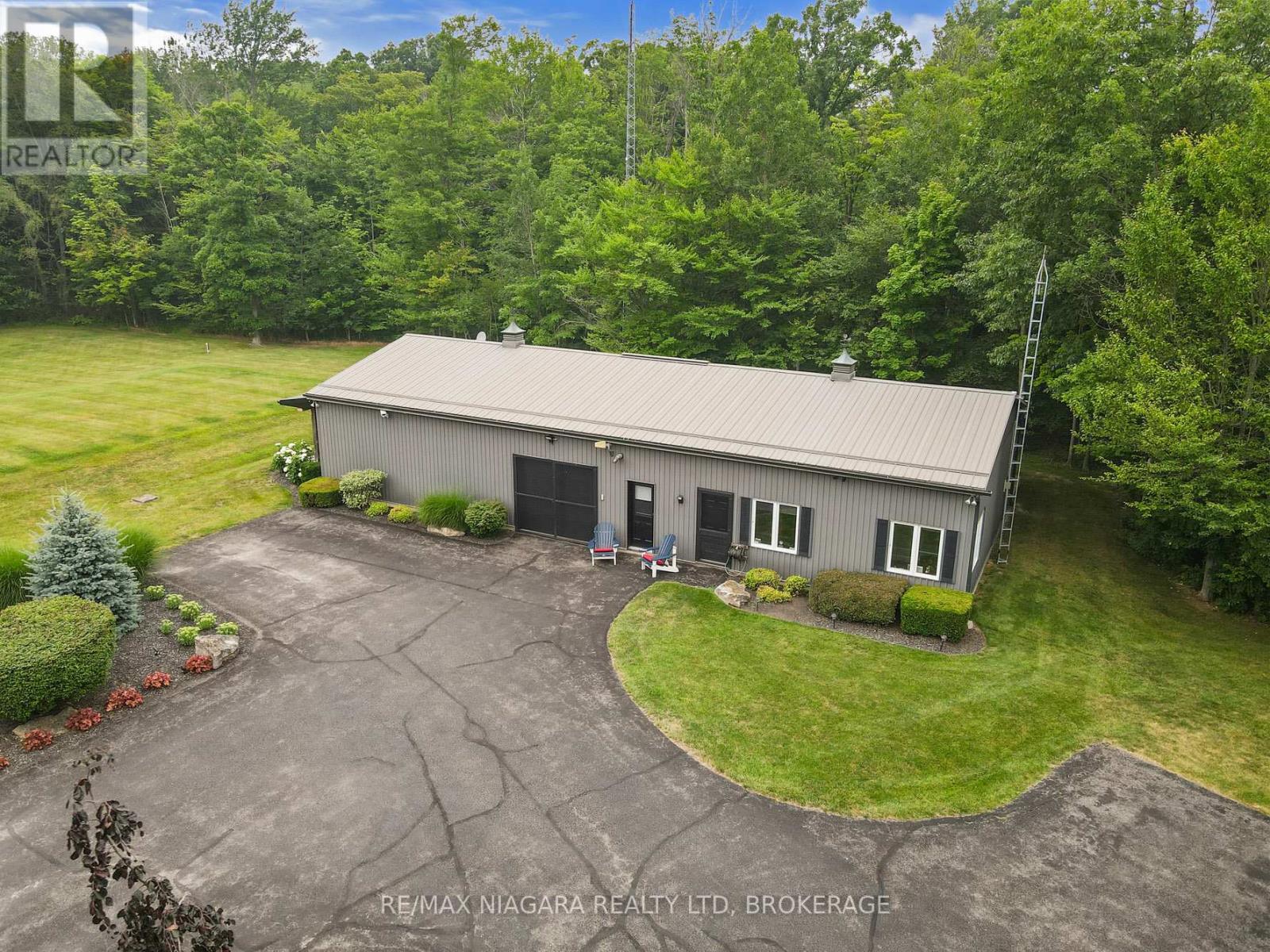 2738 Moyer Street, Pelham, Ontario  L0S 1C0 - Photo 36 - X12290249